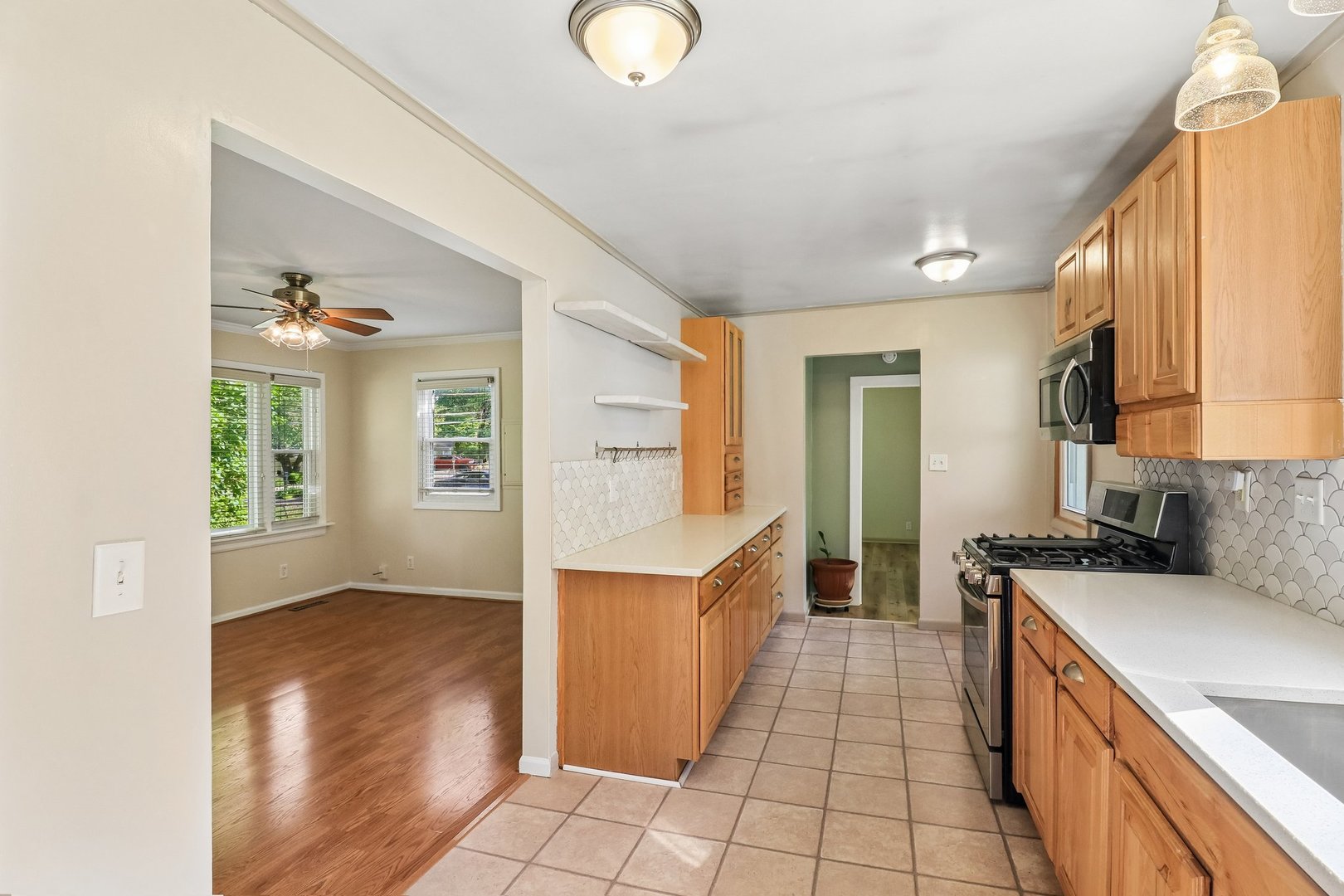 79 Eagle Point Road, Fox Lake, IL 60020