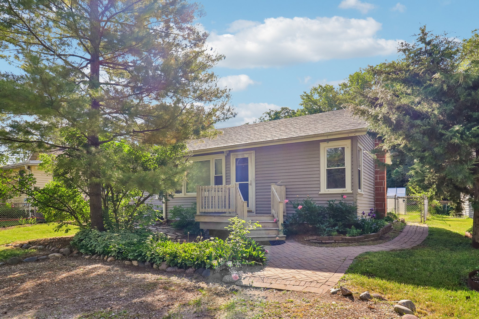 79 Eagle Point Road, Fox Lake, IL 60020