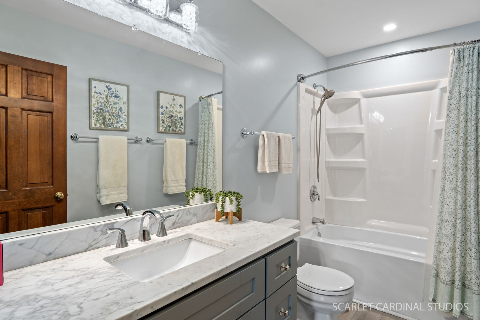 27w180 Chestnut Lane, Winfield, IL 60190