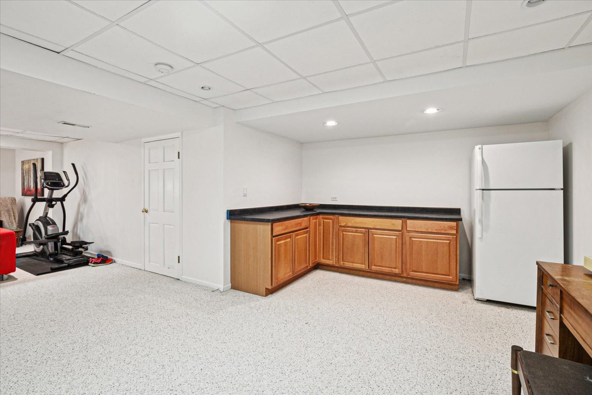 2952 Liberty Lane, Lindenhurst, IL 60046