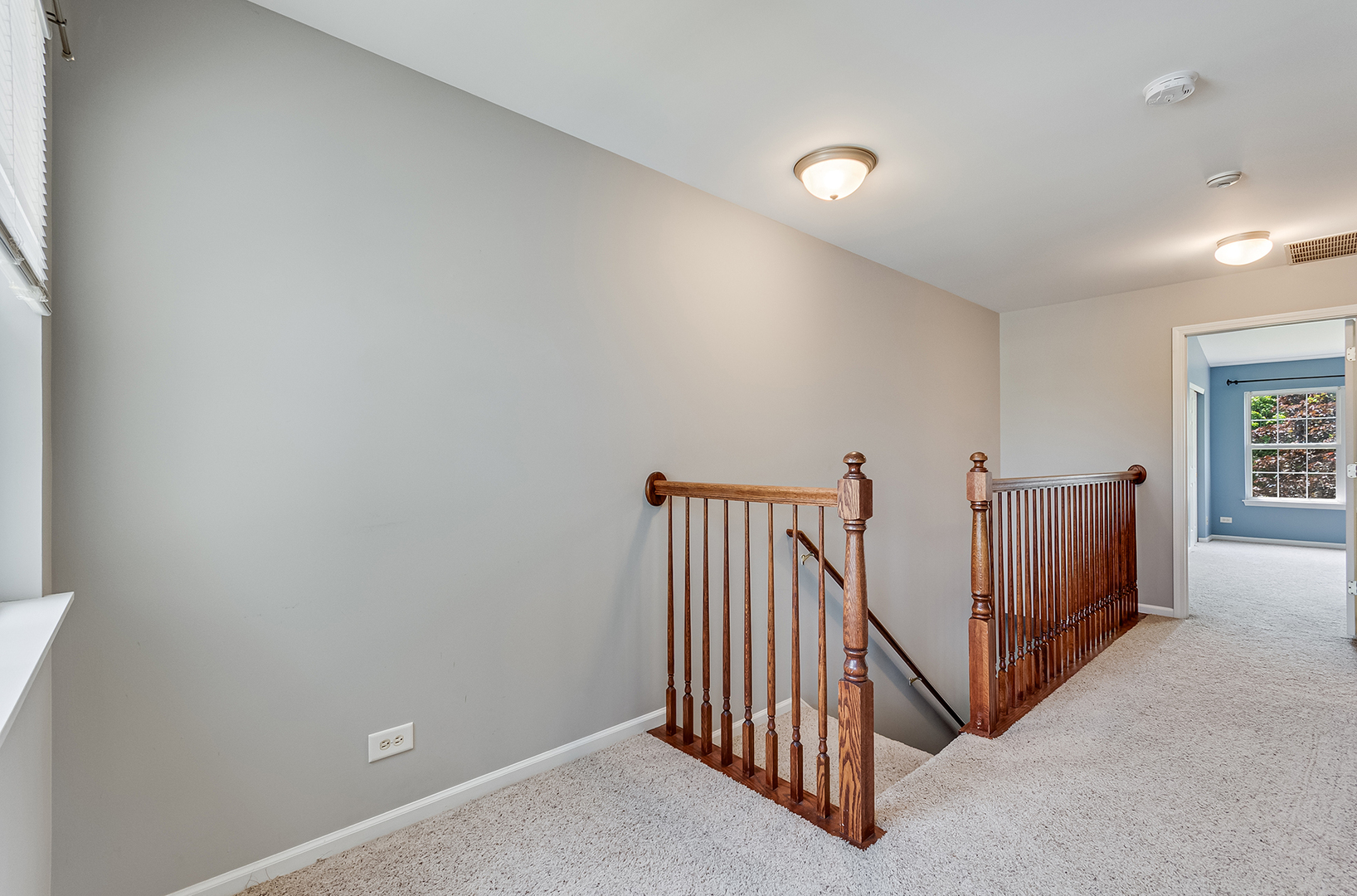 913 Genesee Drive, Naperville, IL 60563