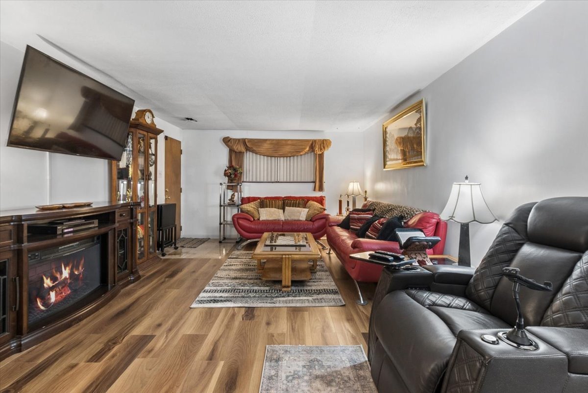 15622 Madison Avenue, Dolton, IL 60419
