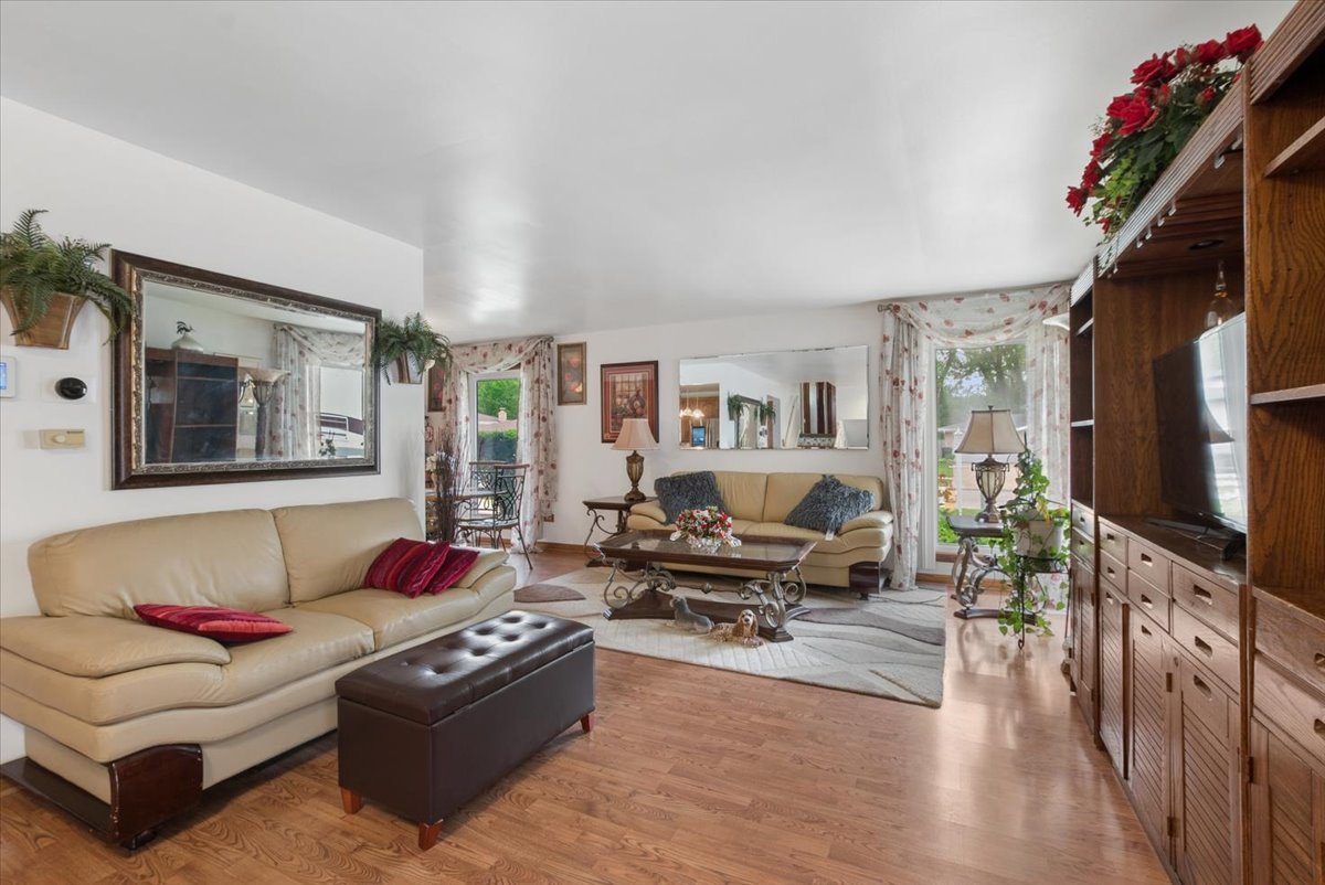 15622 Madison Avenue, Dolton, IL 60419