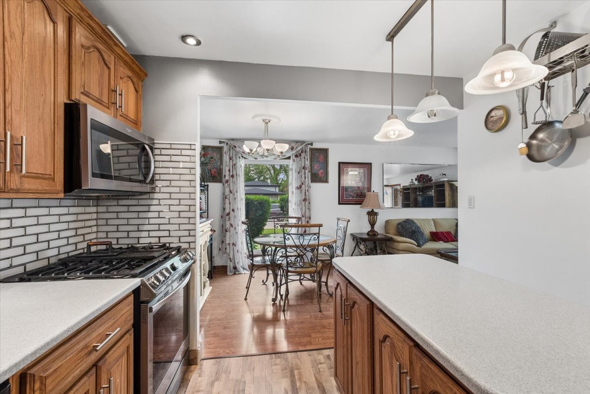 15622 Madison Avenue, Dolton, IL 60419