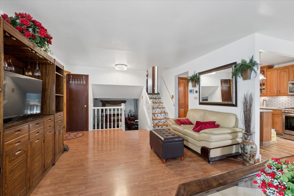 15622 Madison Avenue, Dolton, IL 60419