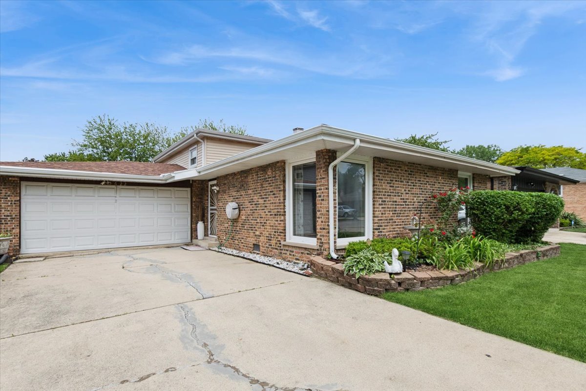 15622 Madison Avenue, Dolton, IL 60419
