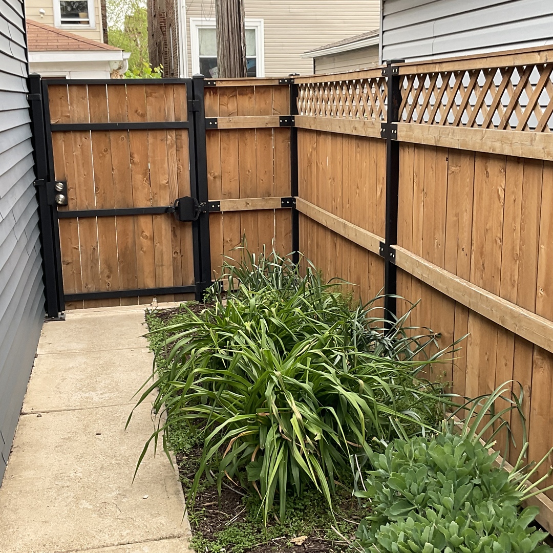 2105 Highland Avenue, Berwyn, IL 60402