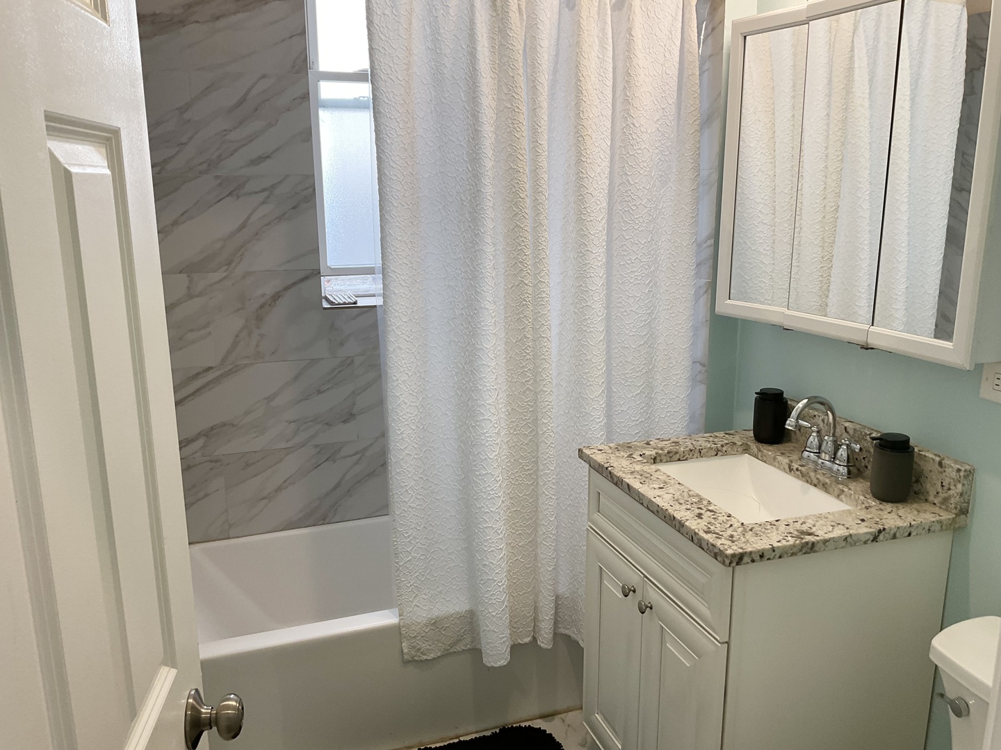 2105 Highland Avenue, Berwyn, IL 60402