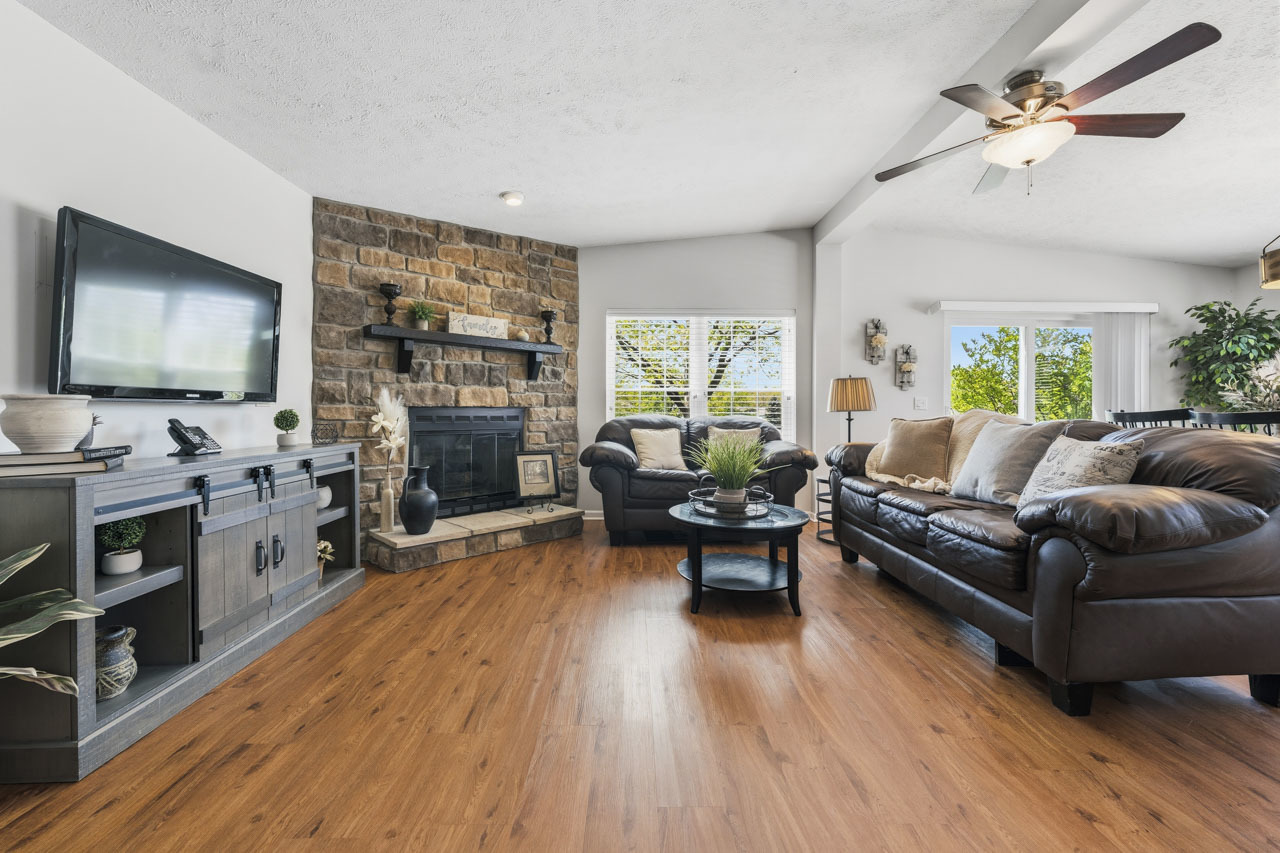236 Forestview Drive, Crystal Lake, IL 60014