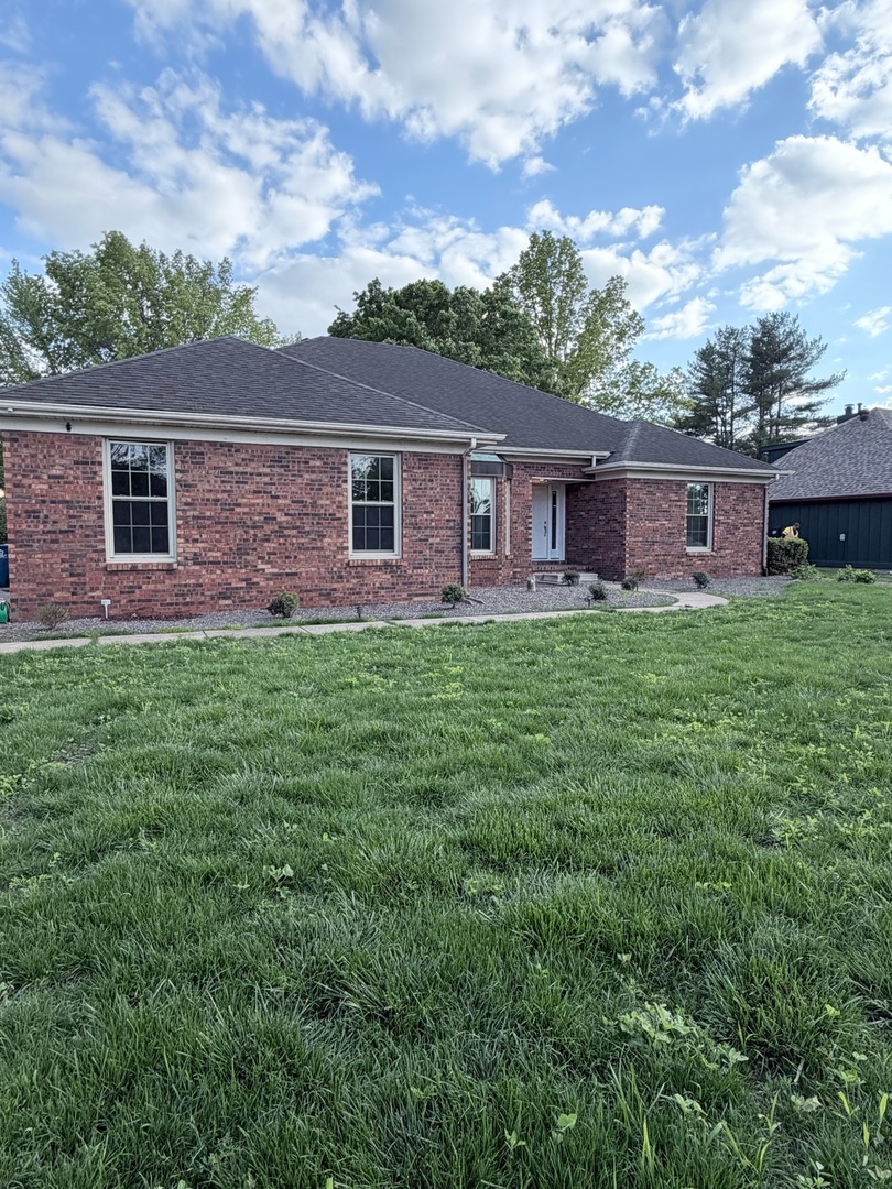 4 Sebring Road, Springfield, IL 62707