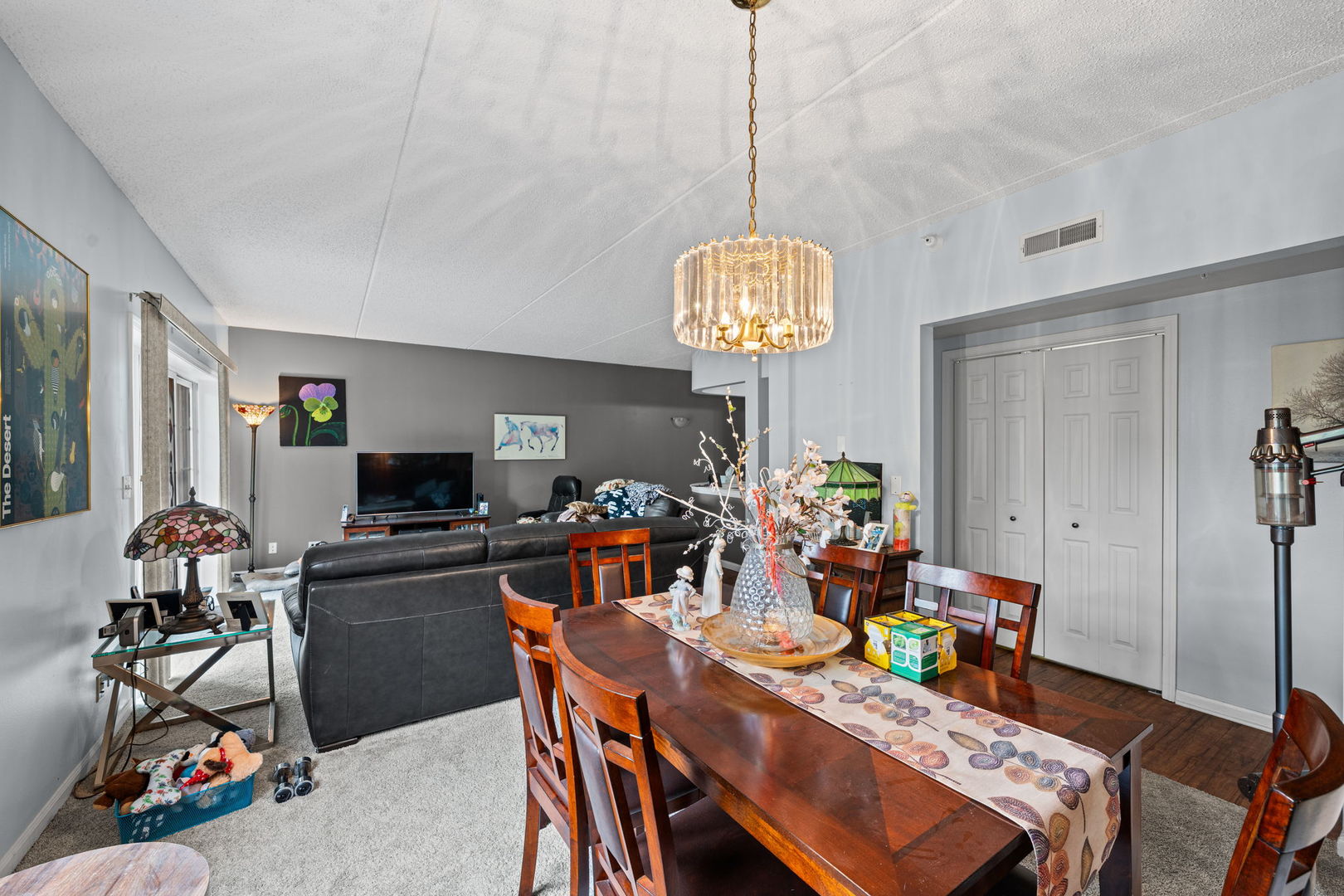 59 S Hale Street #103, Palatine, IL 60067