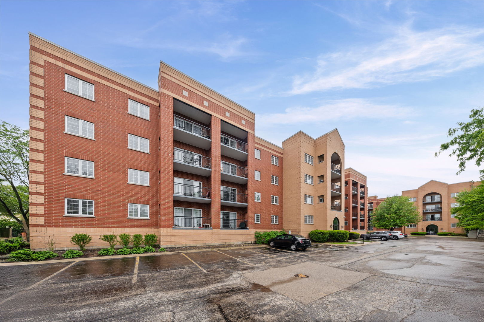 59 S Hale Street #103, Palatine, IL 60067