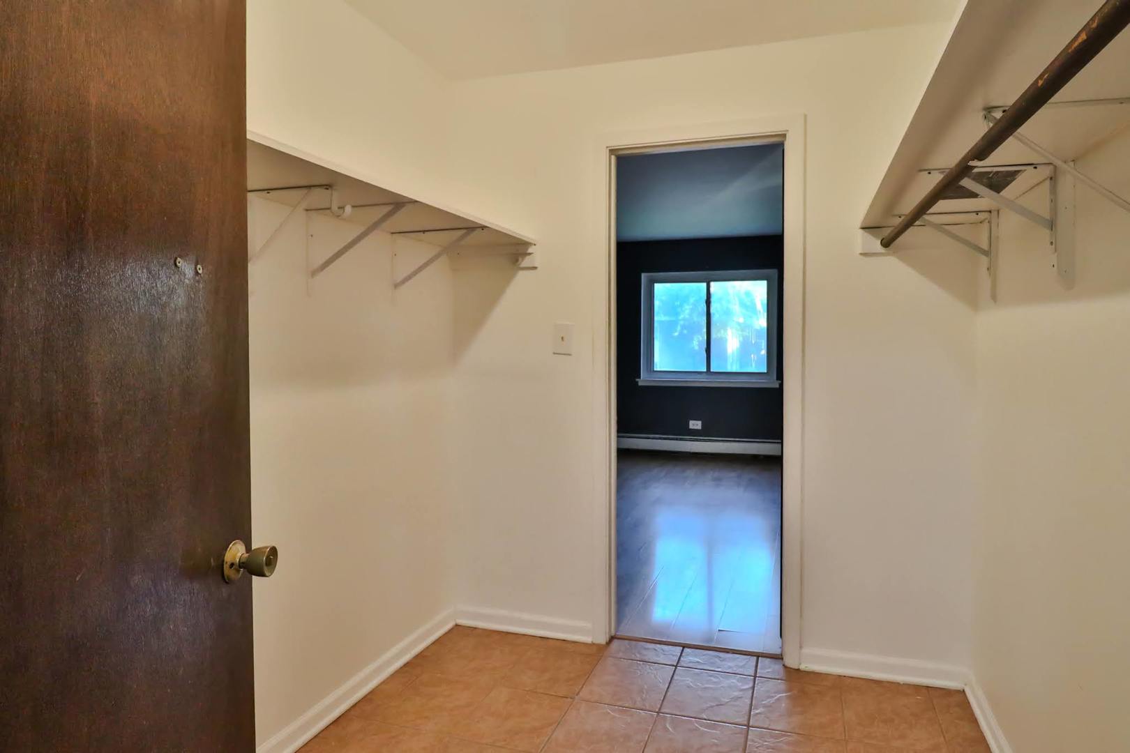 1085 Valley Lane #216, Hoffman Estates, IL 60169