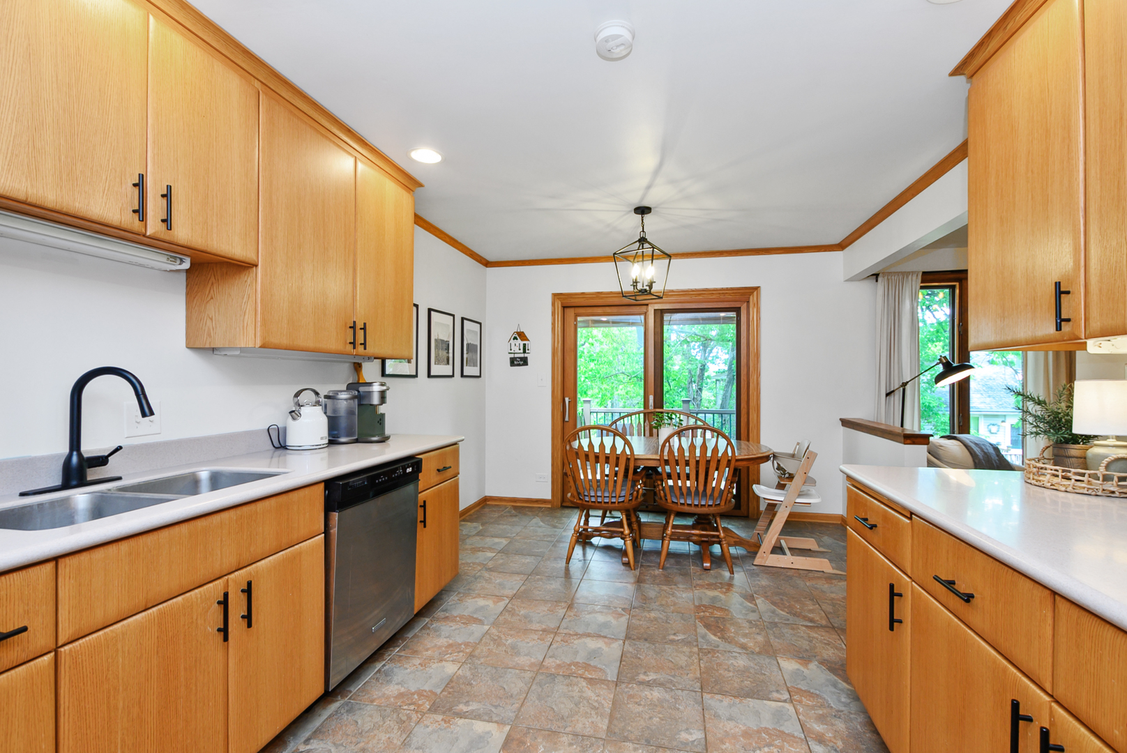 10050 W 145th Street, Orland Park, IL 60462