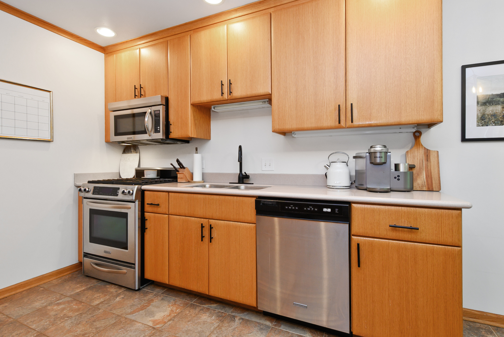 10050 W 145th Street, Orland Park, IL 60462