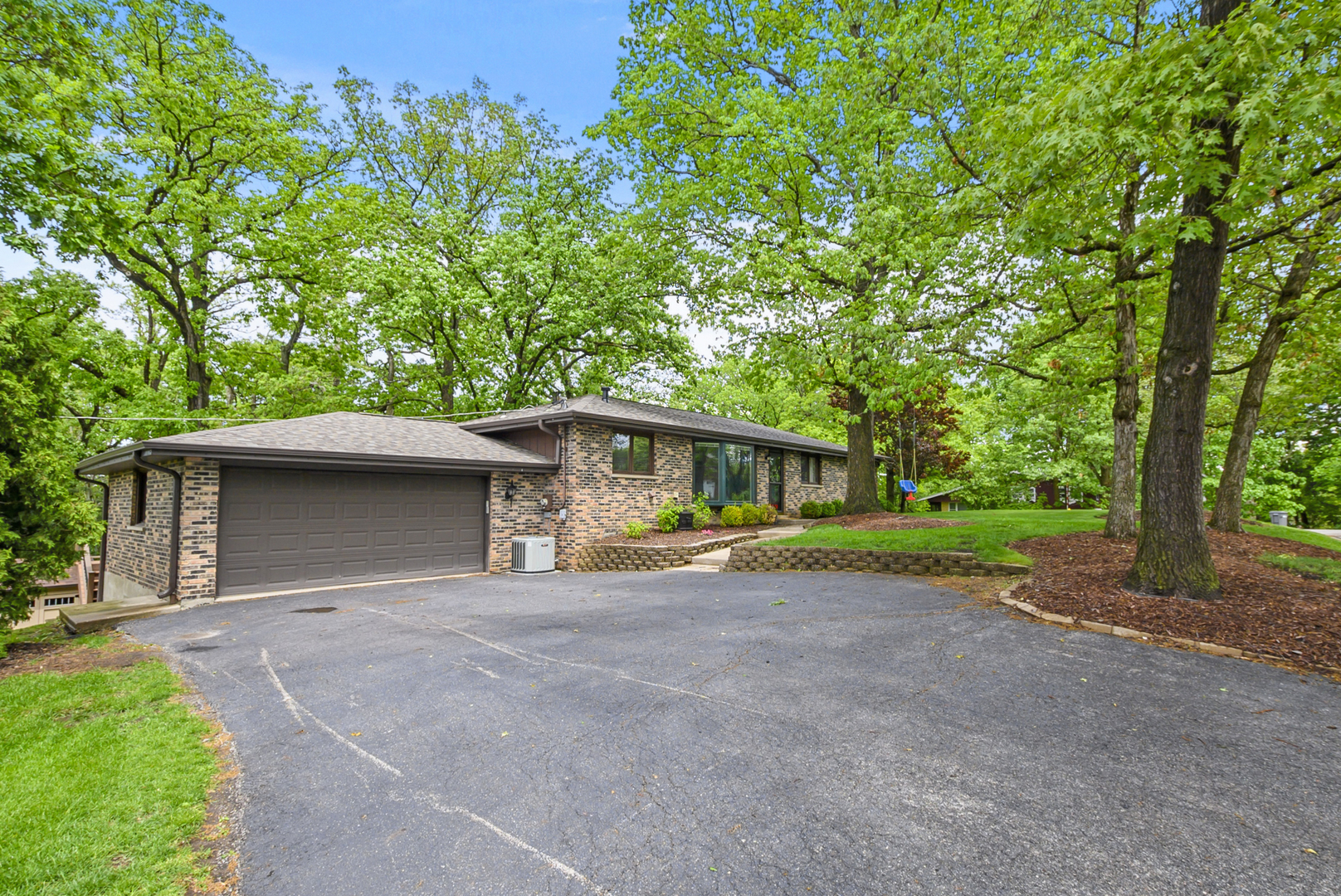 10050 W 145th Street, Orland Park, IL 60462