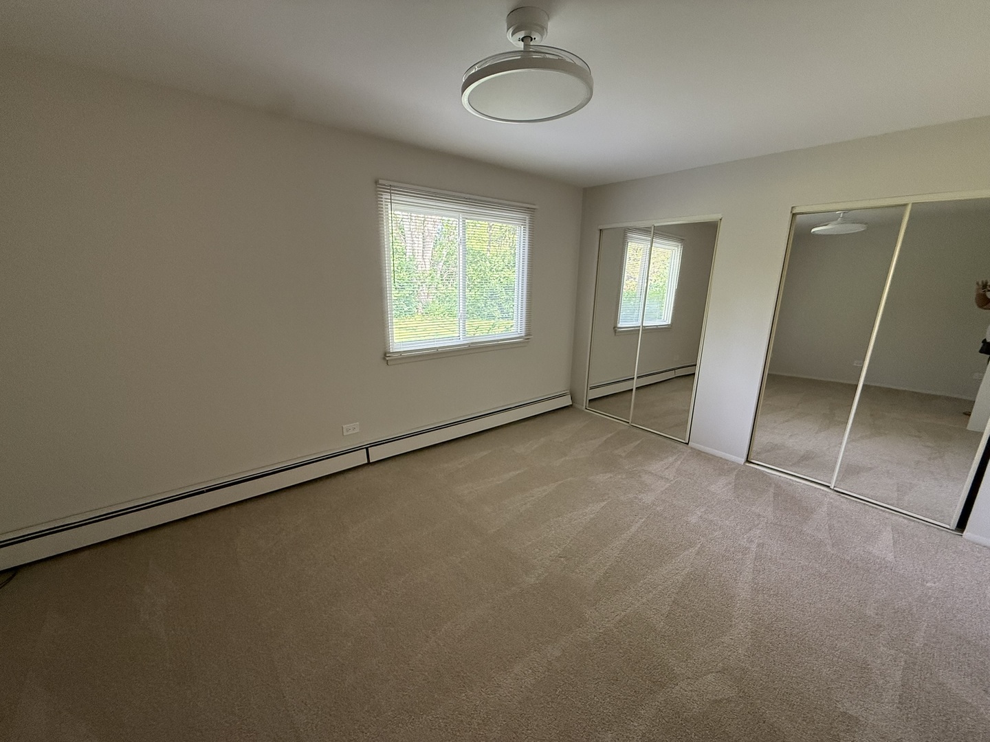 9S220 Lake Drive #16A-102, Willowbrook, IL 60527