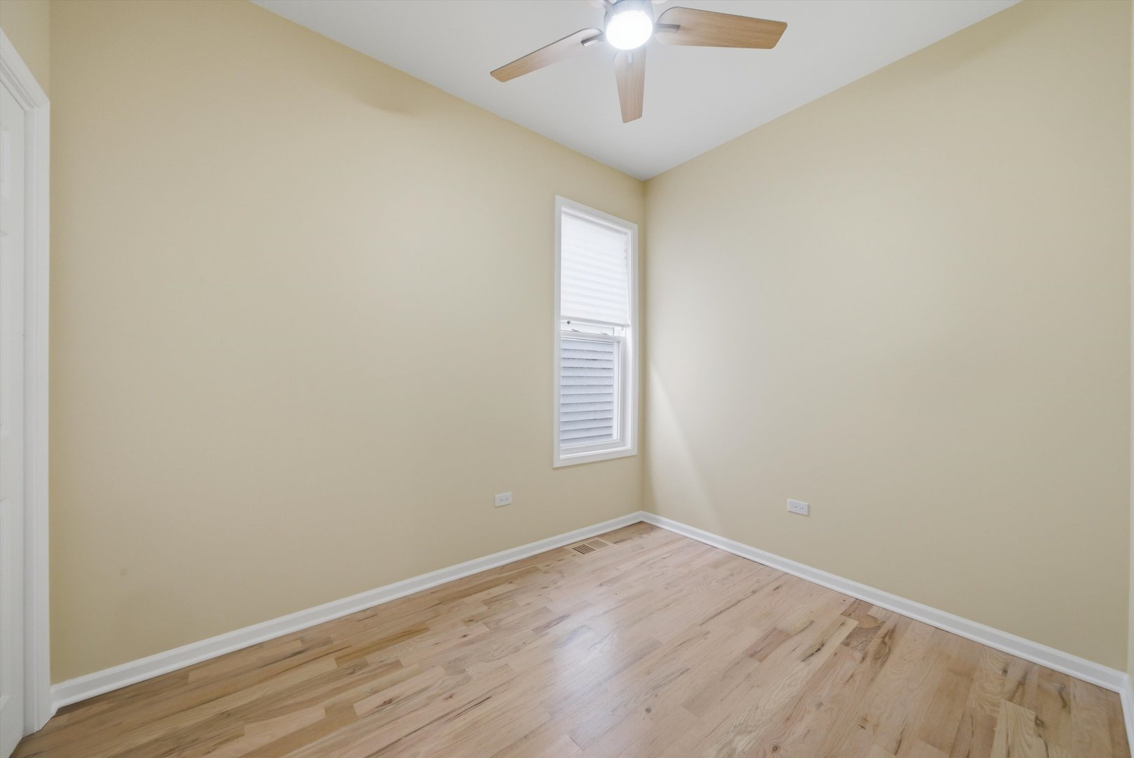 1249 W 73rd Place, Chicago, IL 60636
