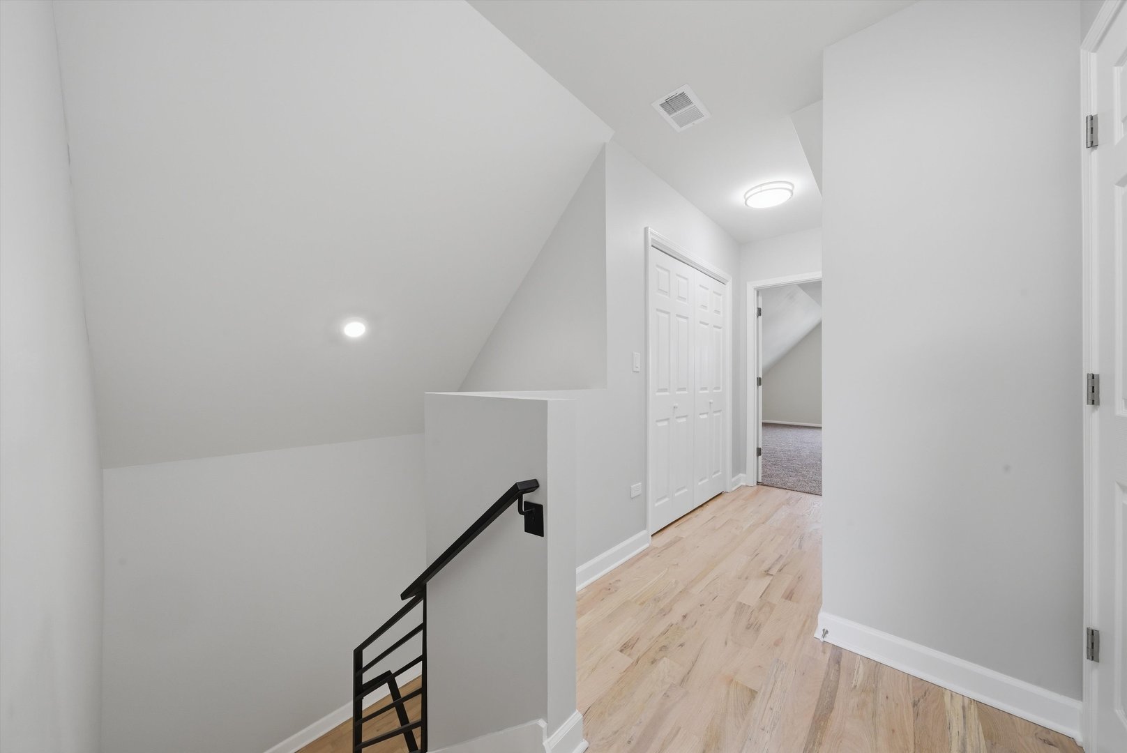 1249 W 73rd Place, Chicago, IL 60636