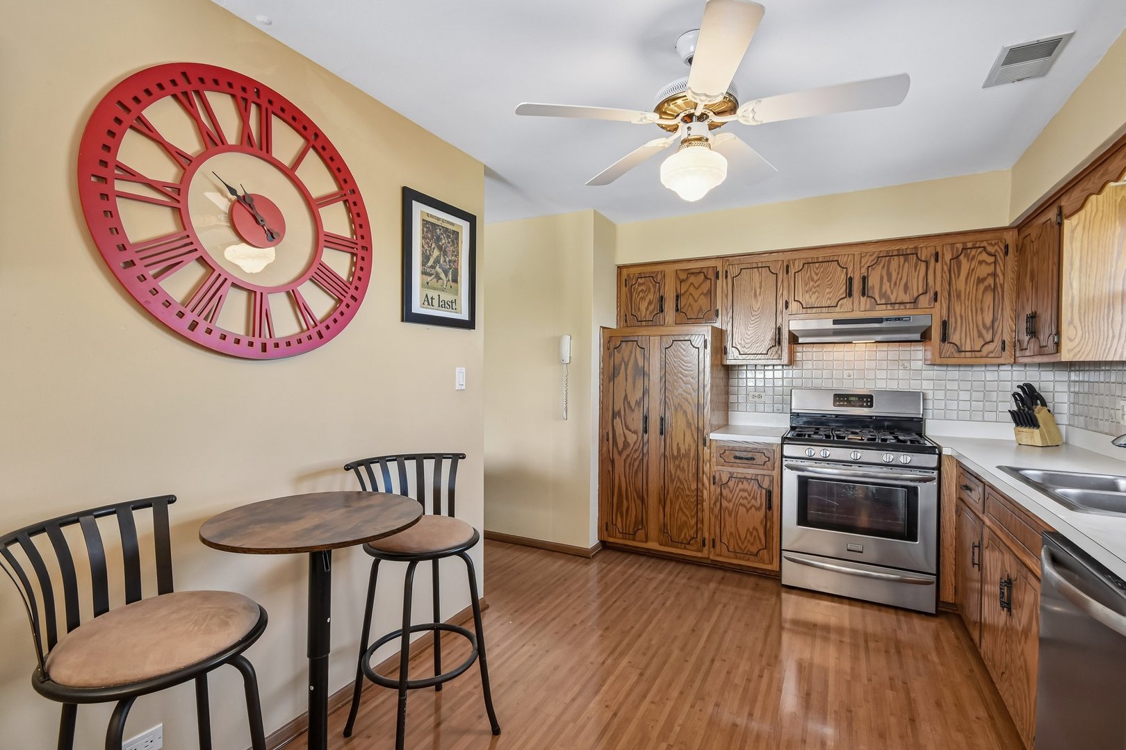 16518 Crescent Avenue #2N, Tinley Park, IL 60477