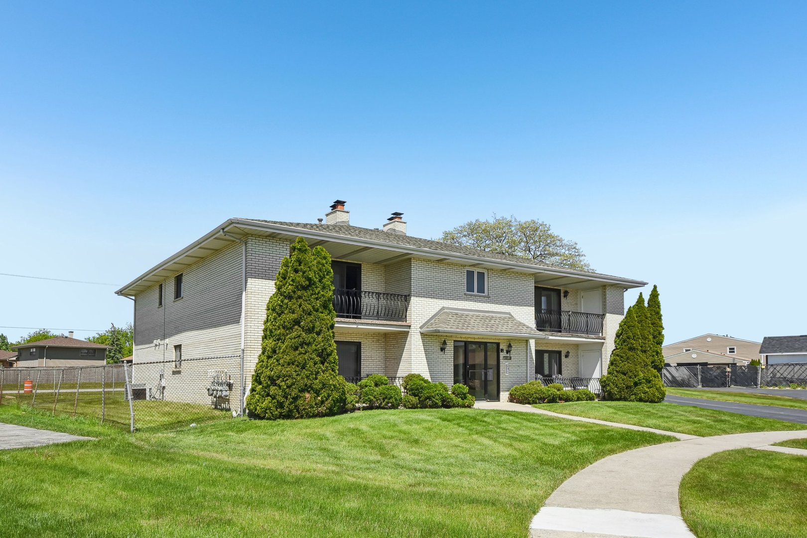 16518 Crescent Avenue #2N, Tinley Park, IL 60477