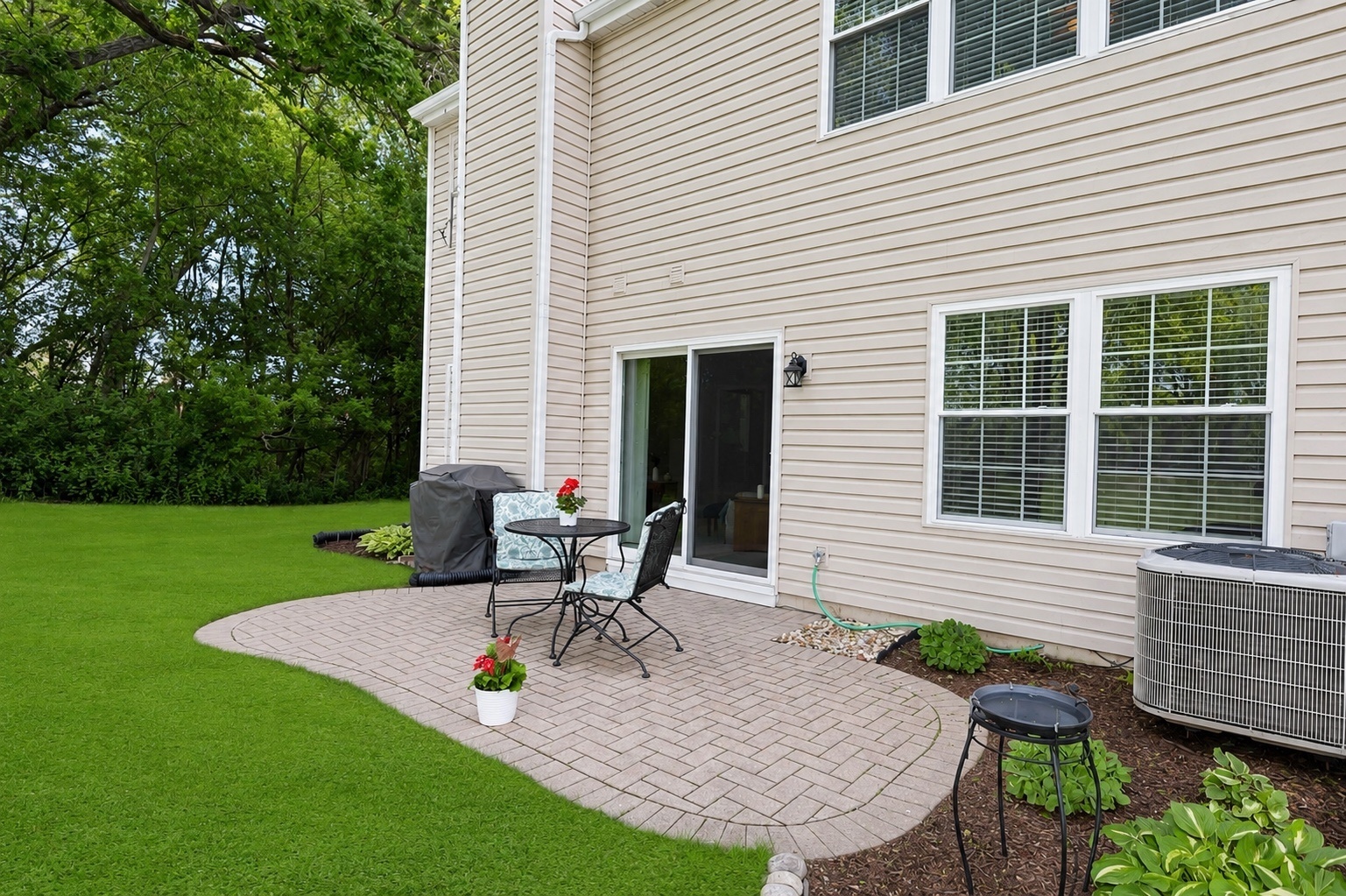 680 Savannah Lane, Crystal Lake, IL 60014