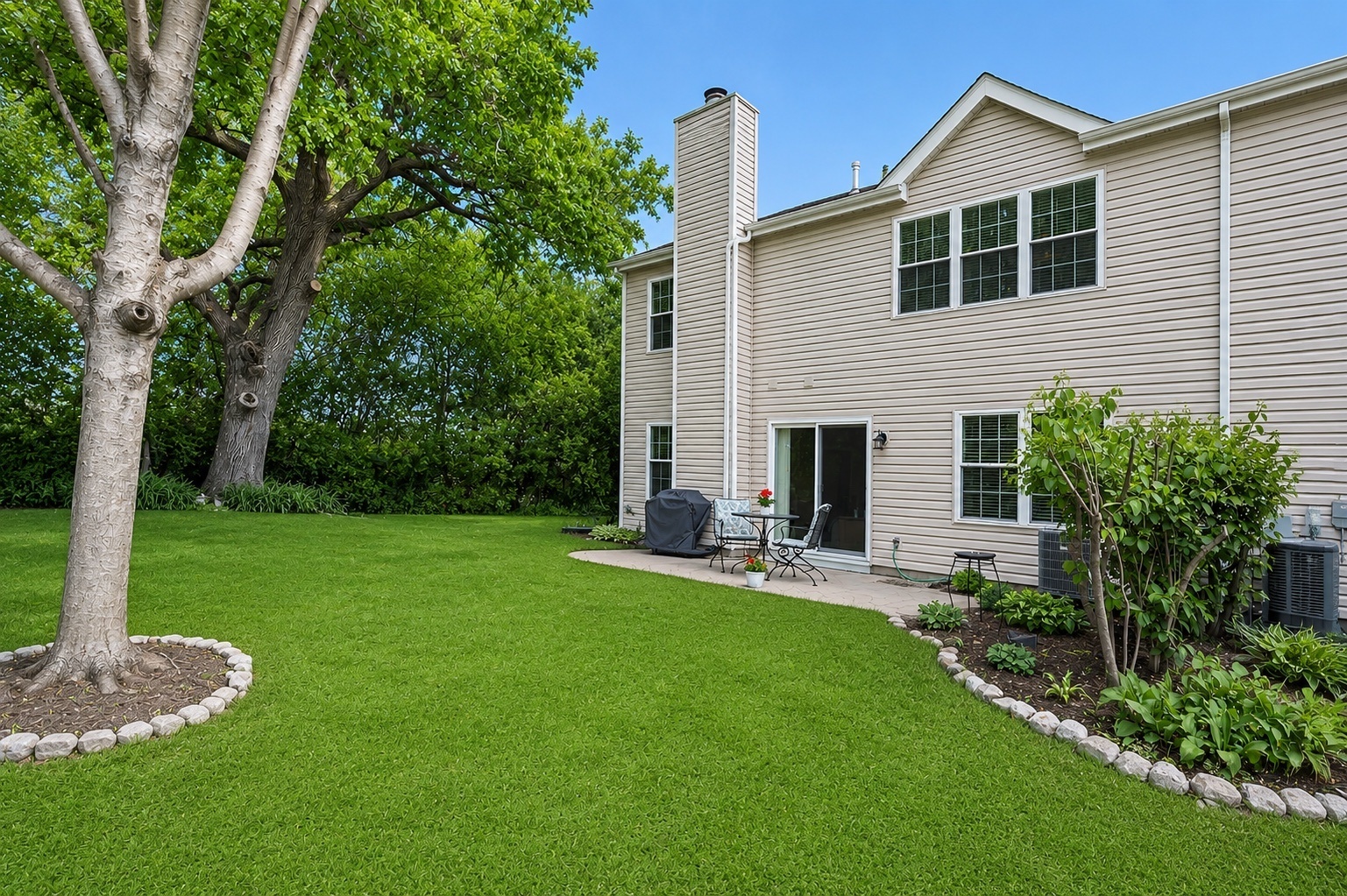 680 Savannah Lane, Crystal Lake, IL 60014