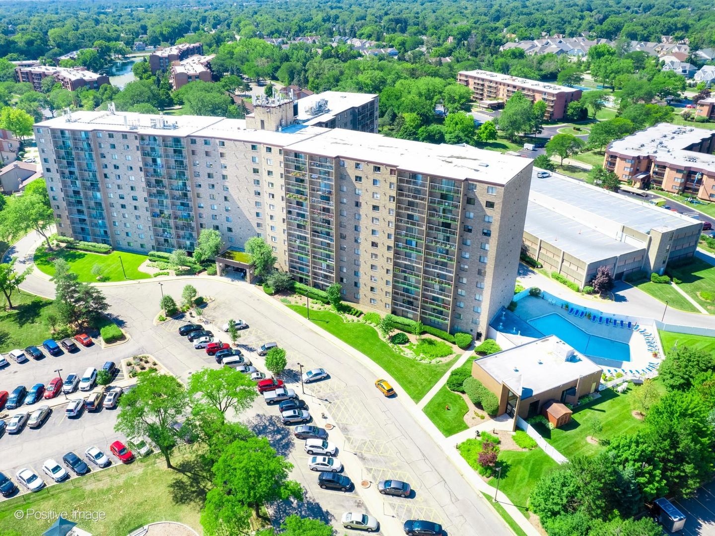 6340 Americana Drive #310, Willowbrook, IL 60527