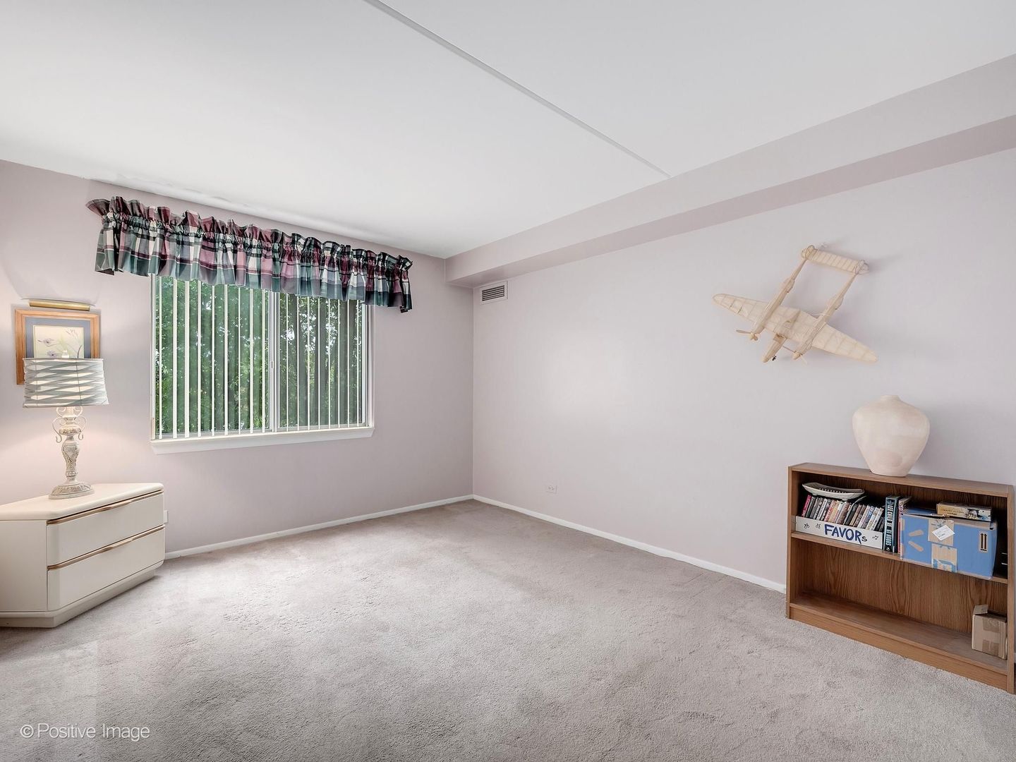 6340 Americana Drive #310, Willowbrook, IL 60527