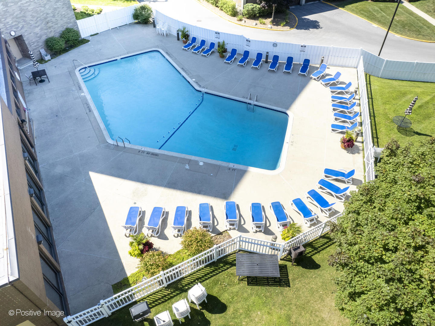 6340 Americana Drive #310, Willowbrook, IL 60527