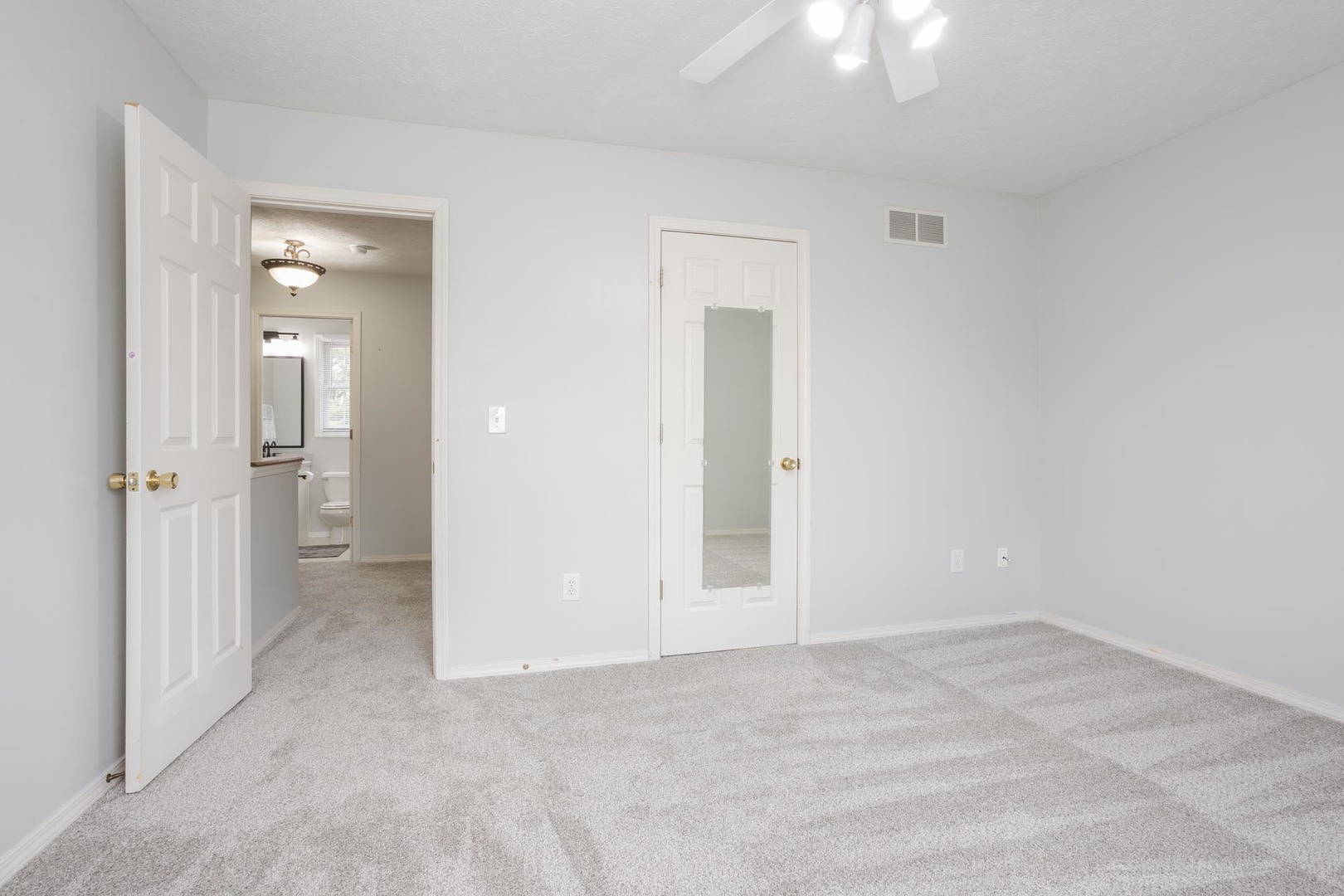 814 Landau Lane, Normal, IL 61761