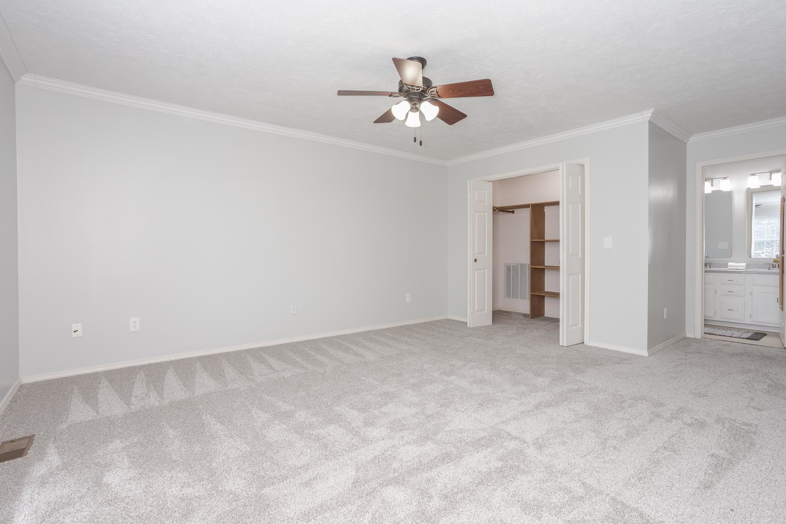 814 Landau Lane, Normal, IL 61761