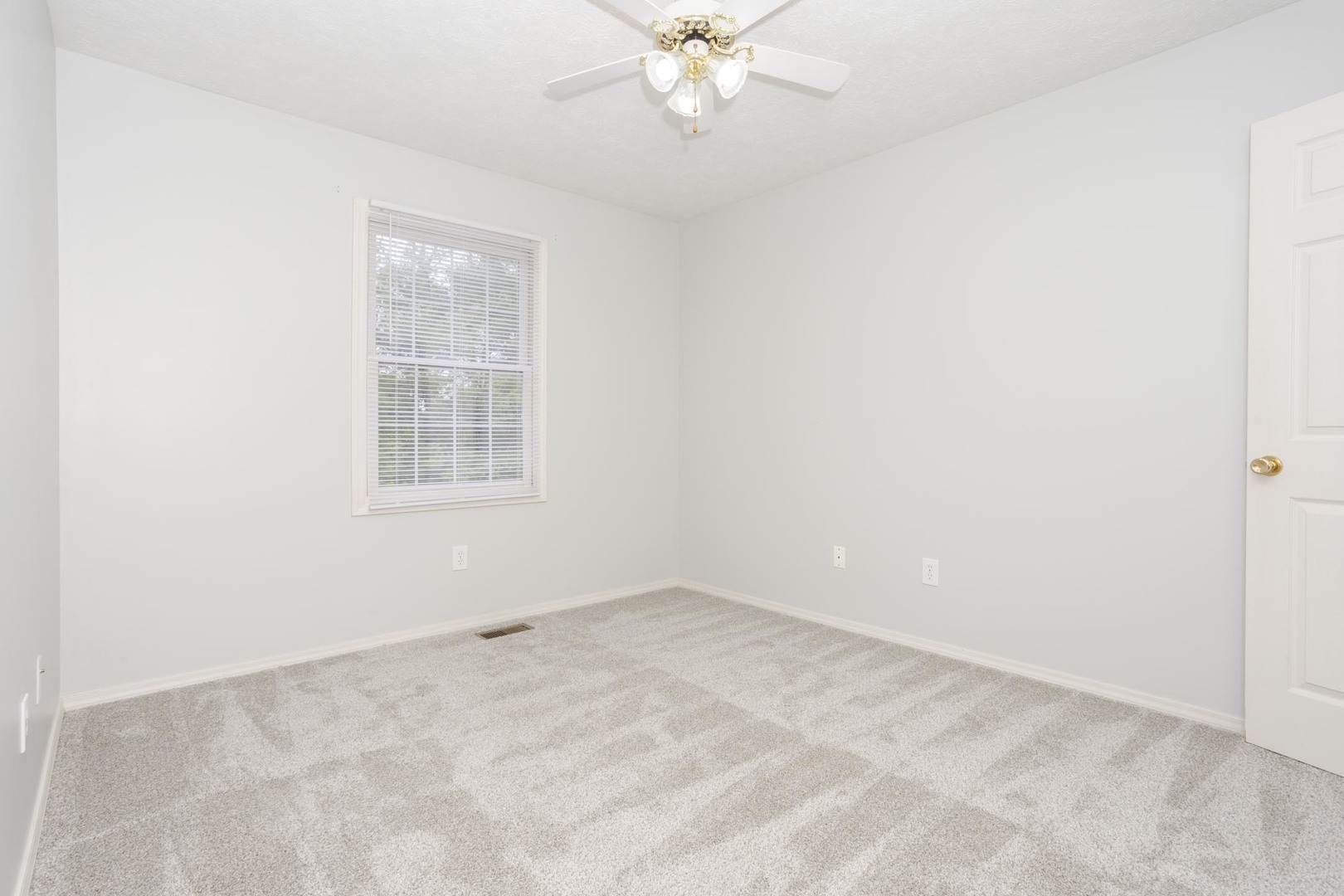 814 Landau Lane, Normal, IL 61761