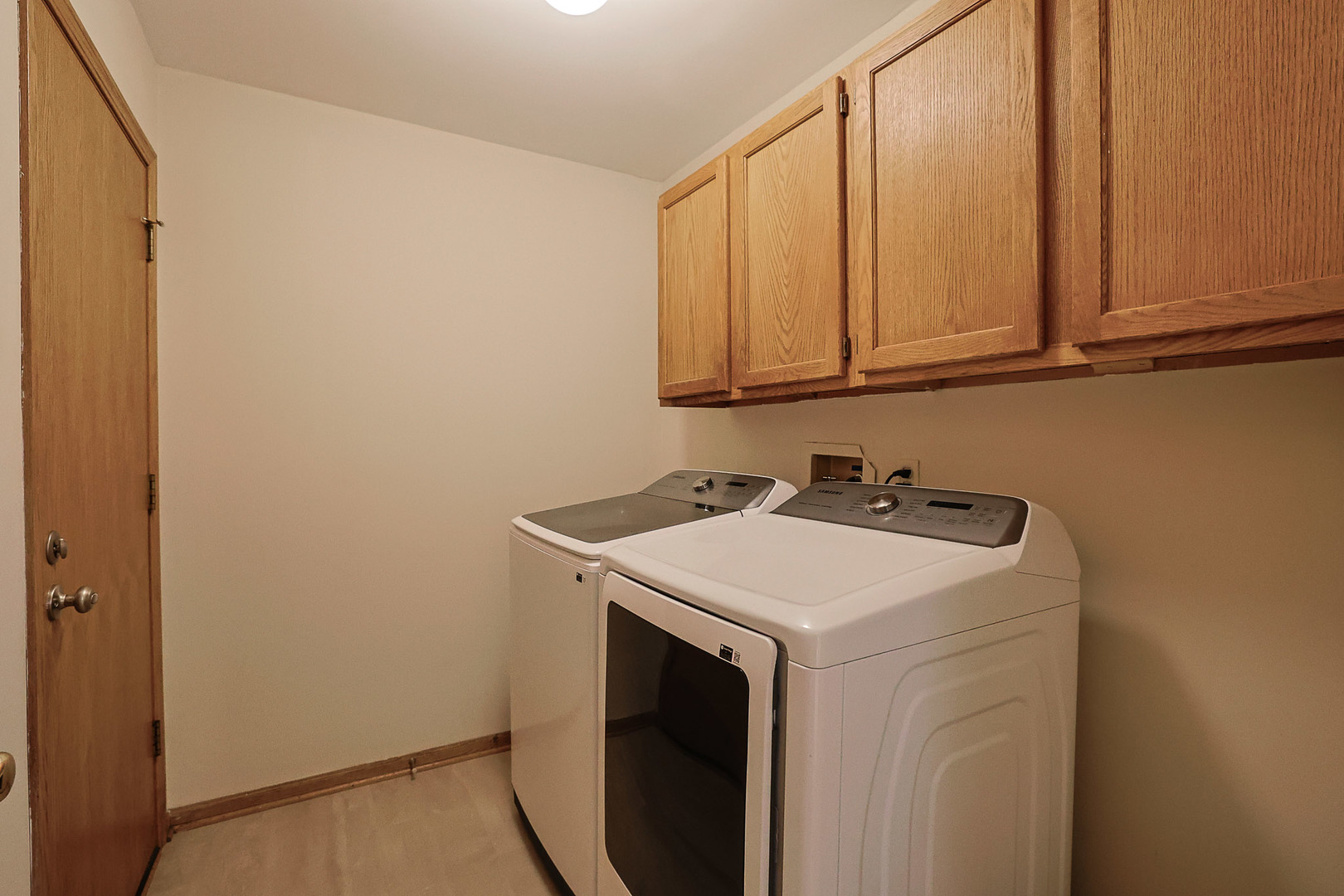3191 Village Green Drive, Aurora, IL 60504