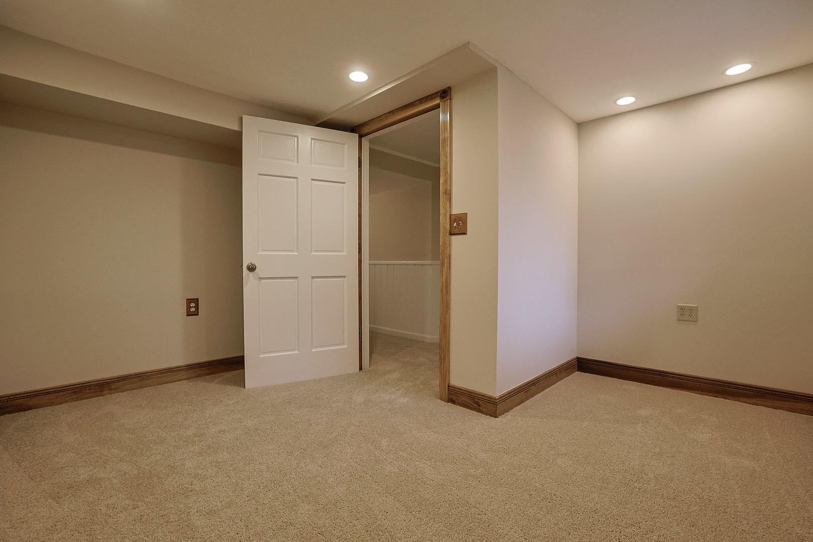 3191 Village Green Drive, Aurora, IL 60504