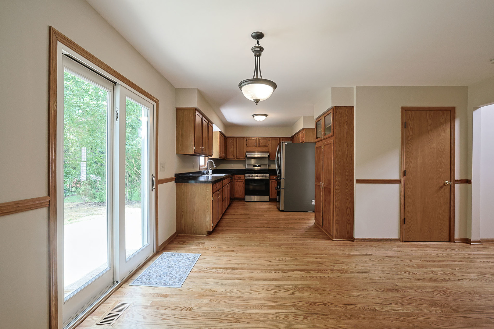 3191 Village Green Drive, Aurora, IL 60504