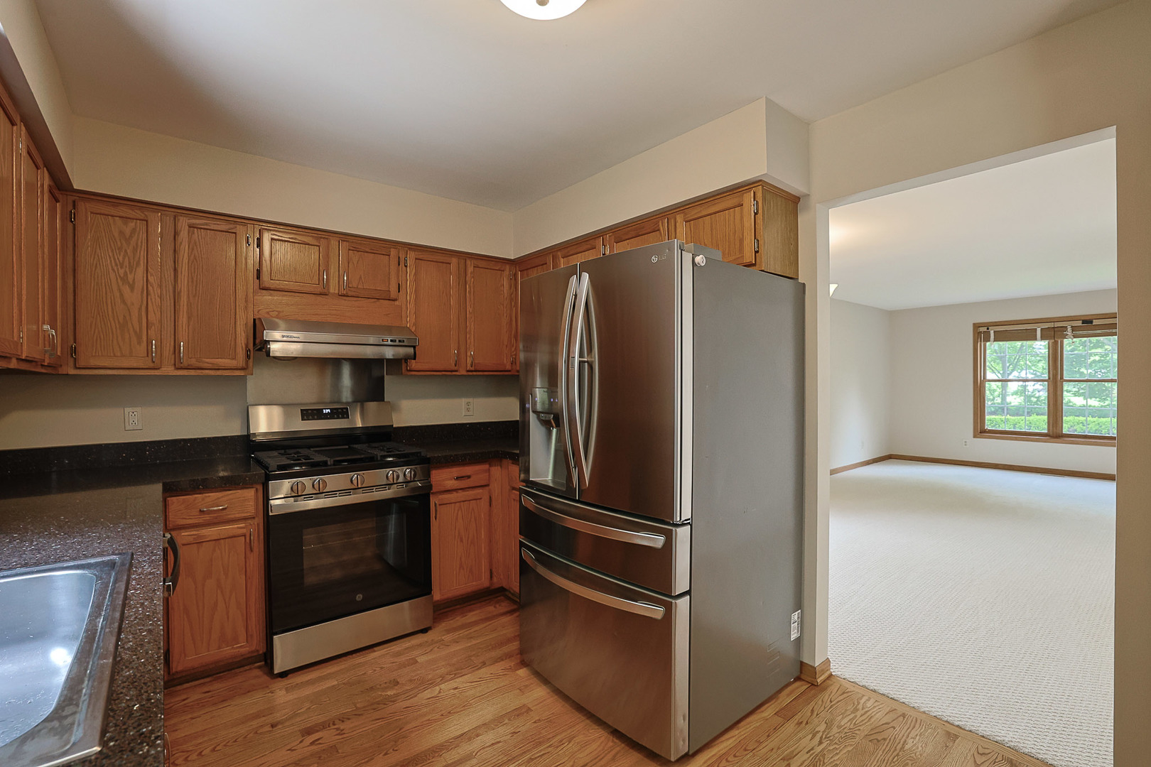 3191 Village Green Drive, Aurora, IL 60504