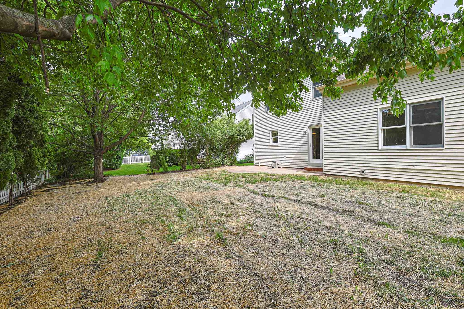 3191 Village Green Drive, Aurora, IL 60504
