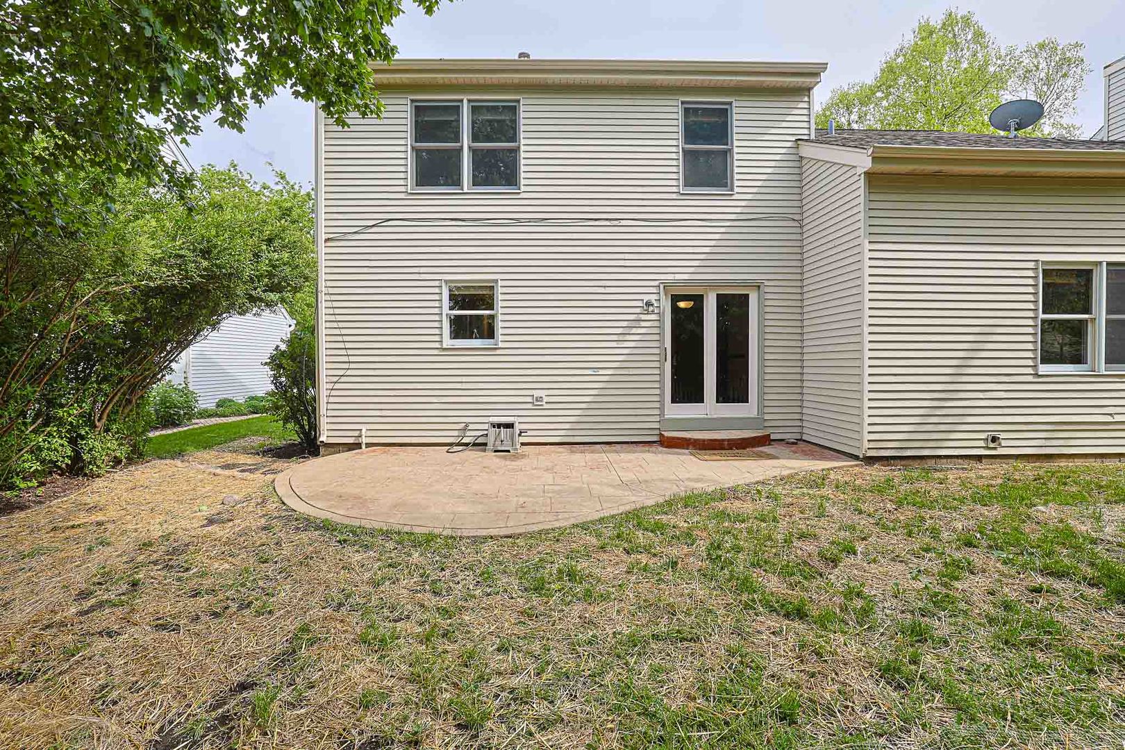 3191 Village Green Drive, Aurora, IL 60504