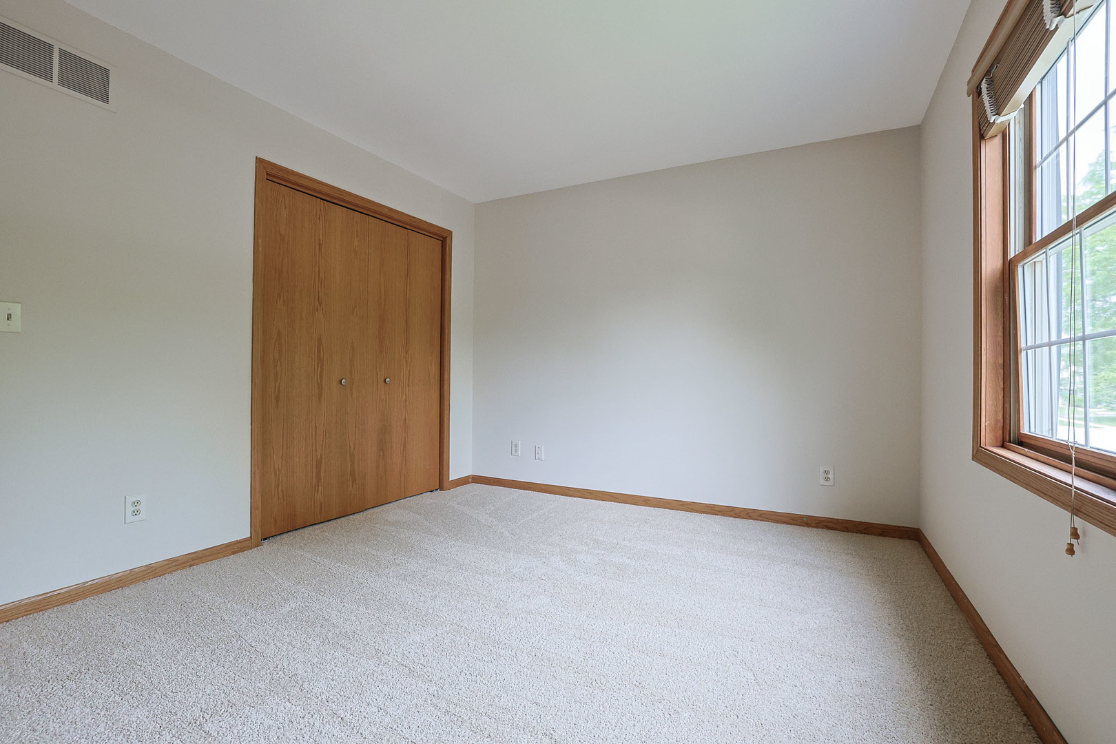3191 Village Green Drive, Aurora, IL 60504