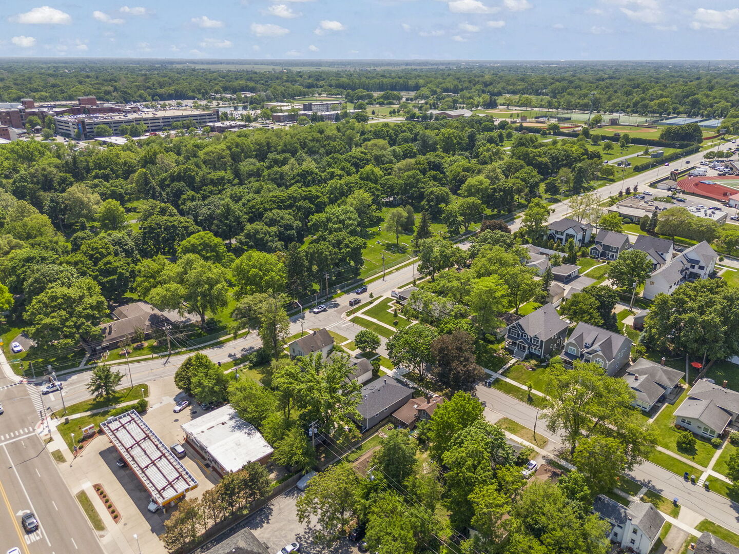 648 S Main Street, Naperville, IL 60540