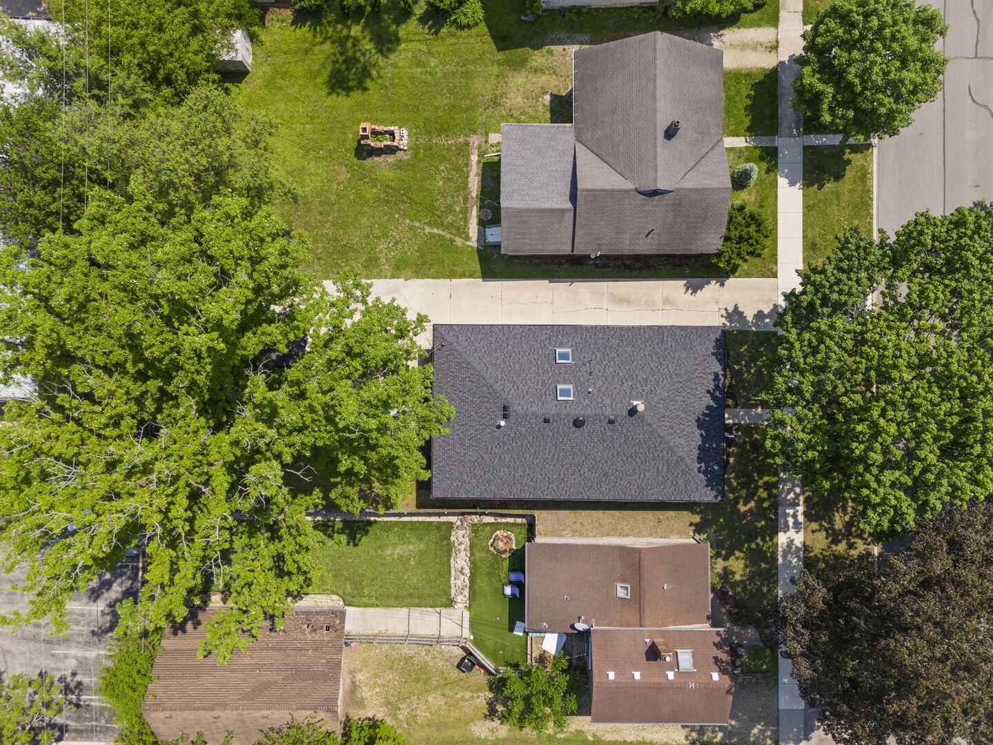 648 S Main Street, Naperville, IL 60540