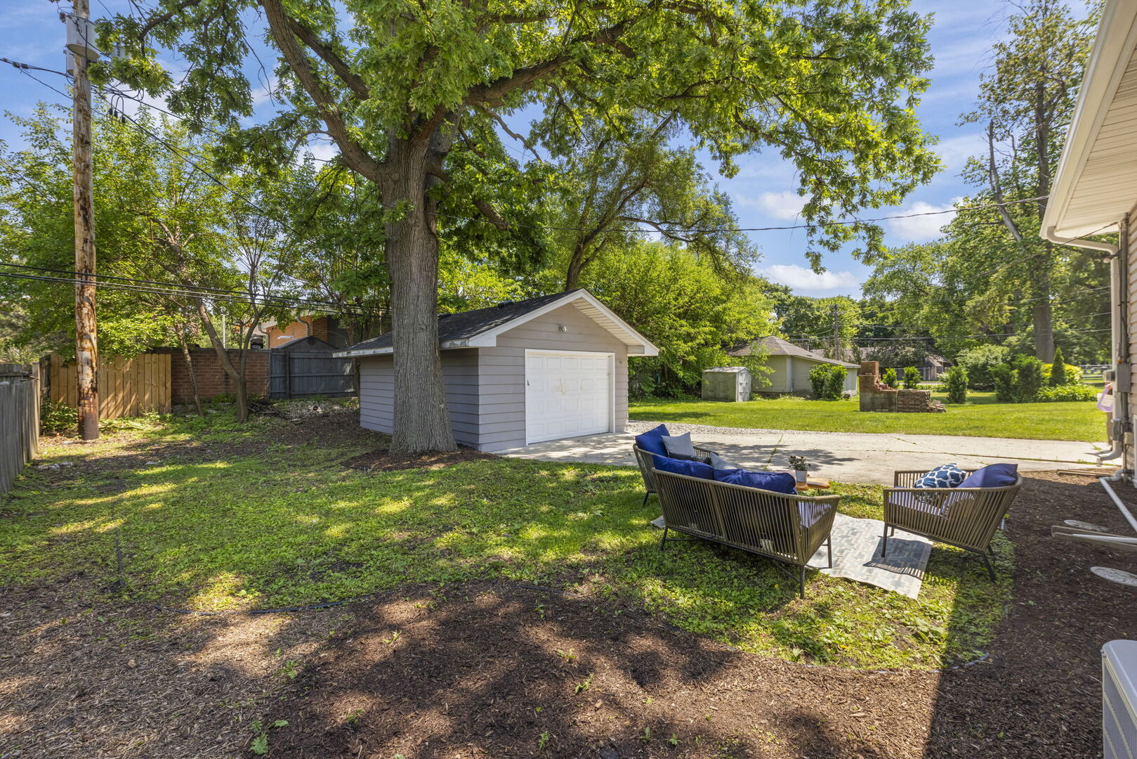 648 S Main Street, Naperville, IL 60540