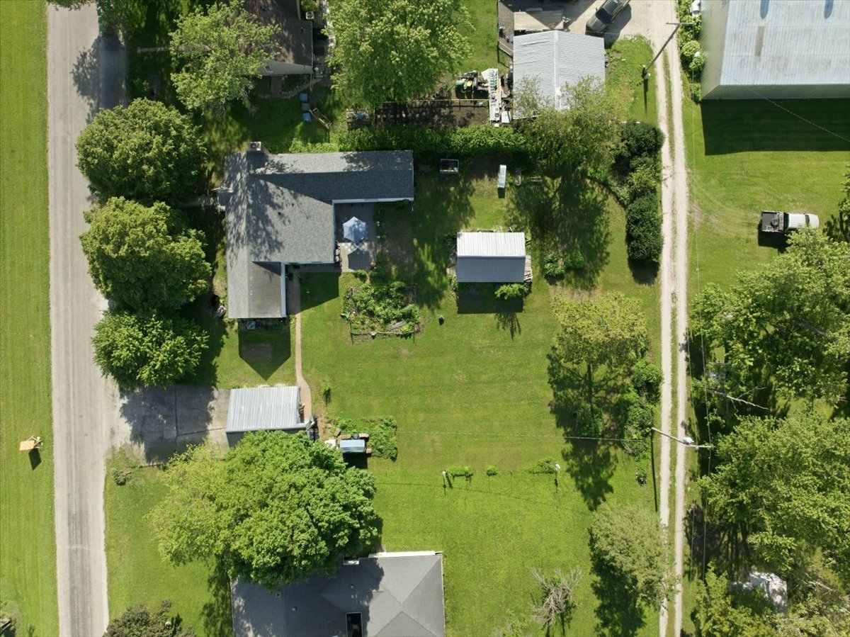 208 4th Street, Anchor, IL 61720