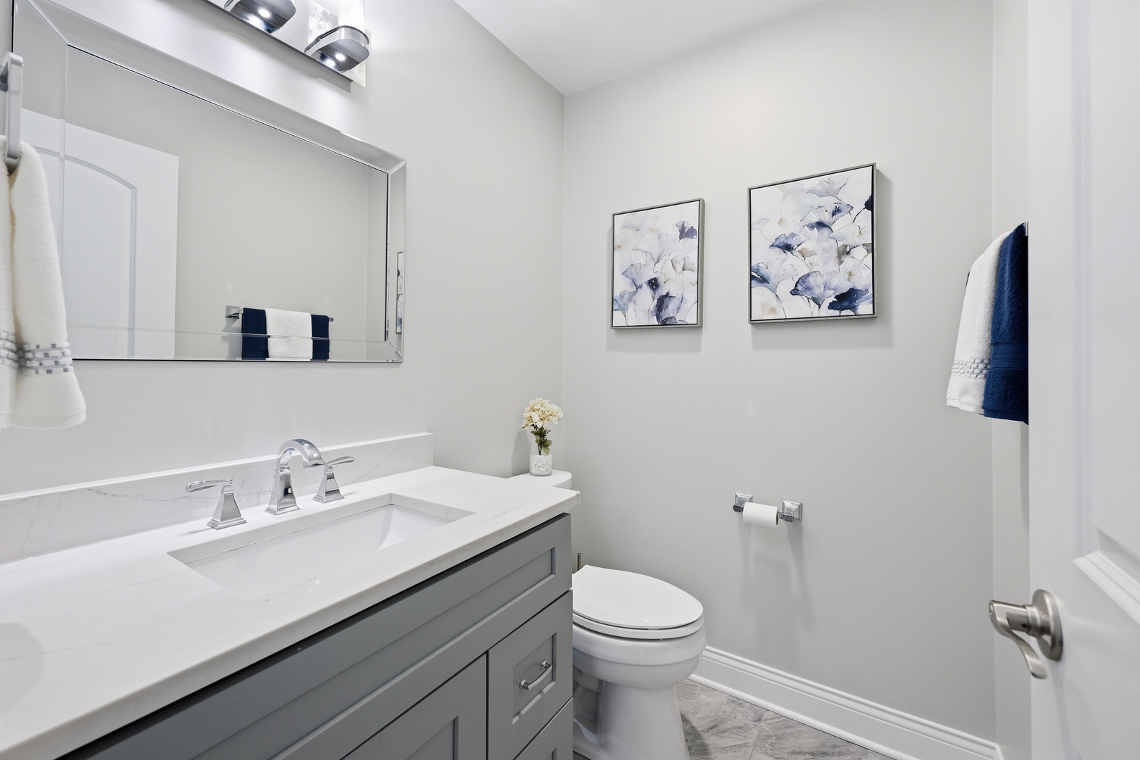 1132 S Fernandez Avenue, Arlington Heights, IL 60005