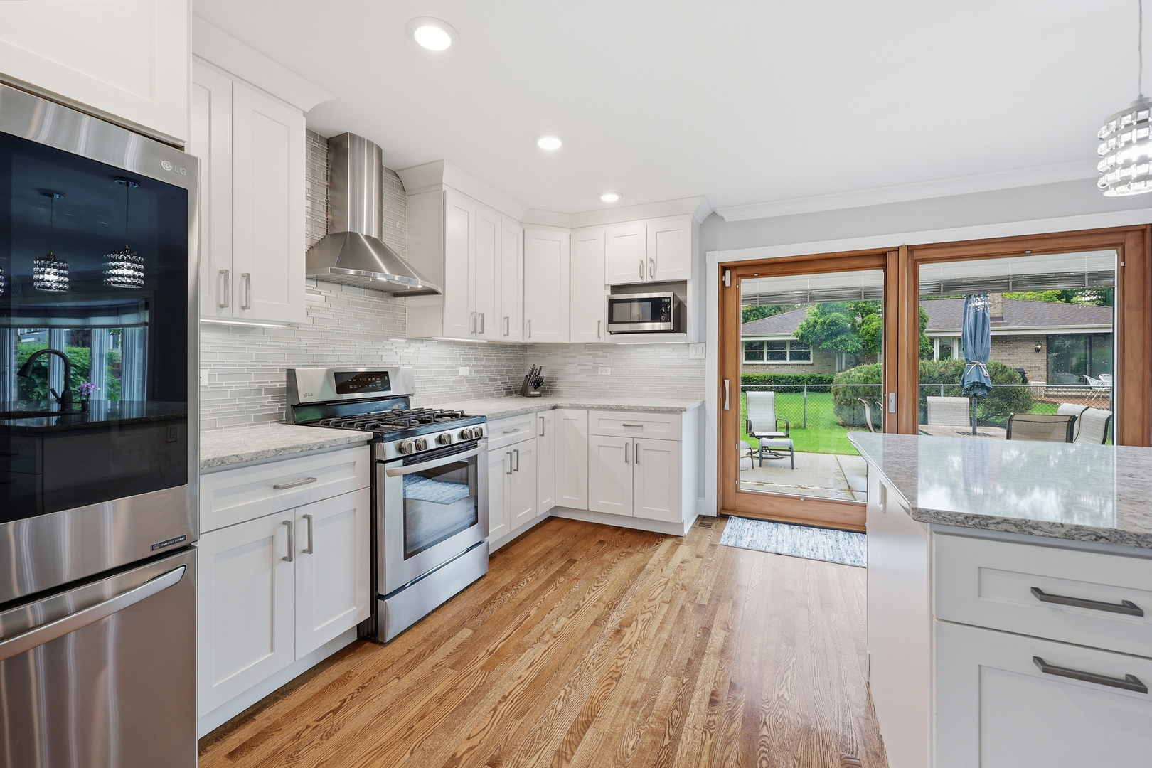 1132 S Fernandez Avenue, Arlington Heights, IL 60005