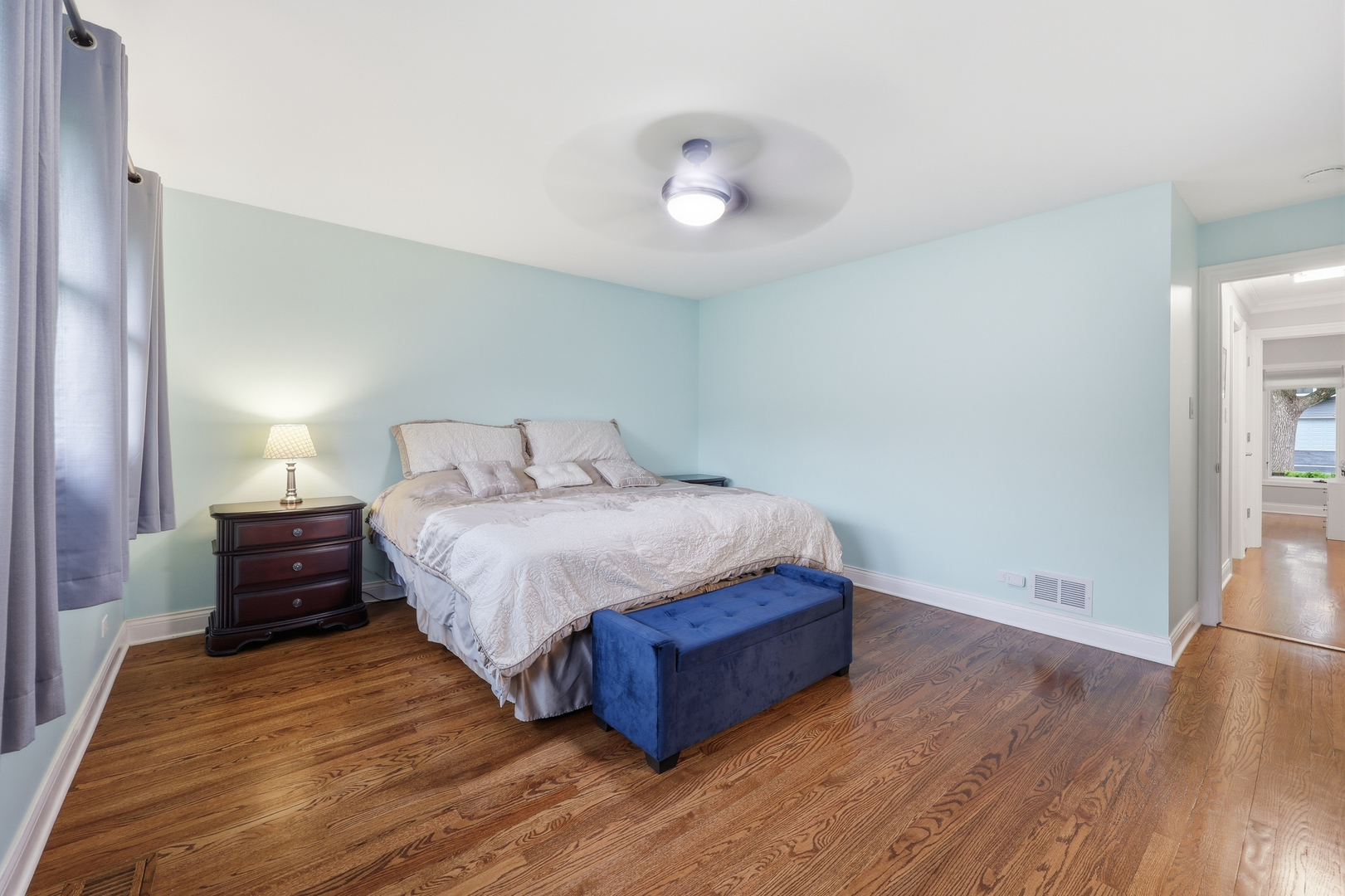 1132 S Fernandez Avenue, Arlington Heights, IL 60005