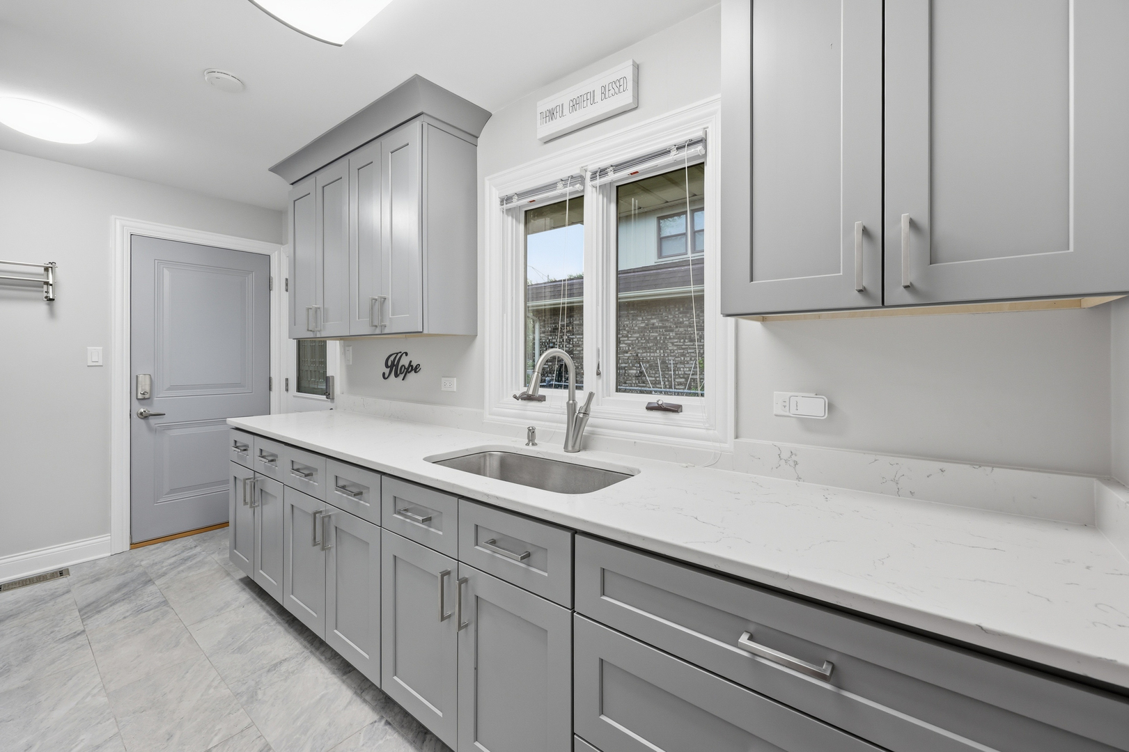 1132 S Fernandez Avenue, Arlington Heights, IL 60005