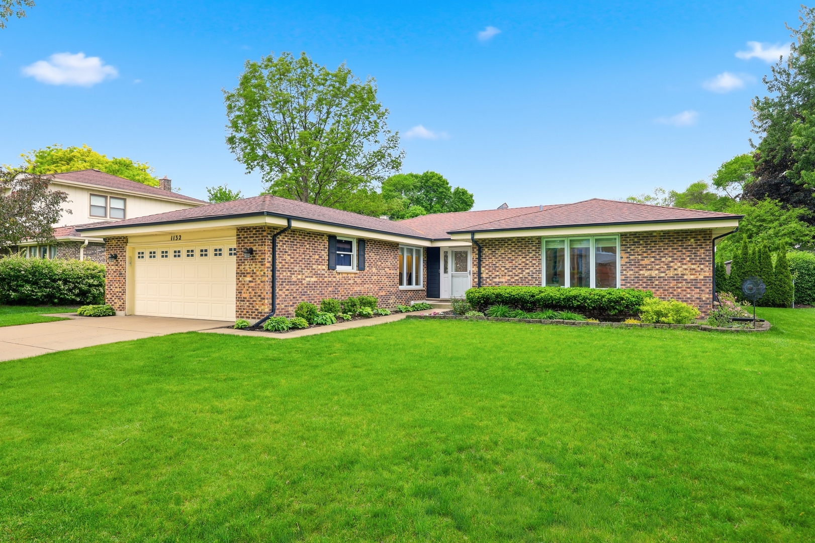 1132 S Fernandez Avenue, Arlington Heights, IL 60005