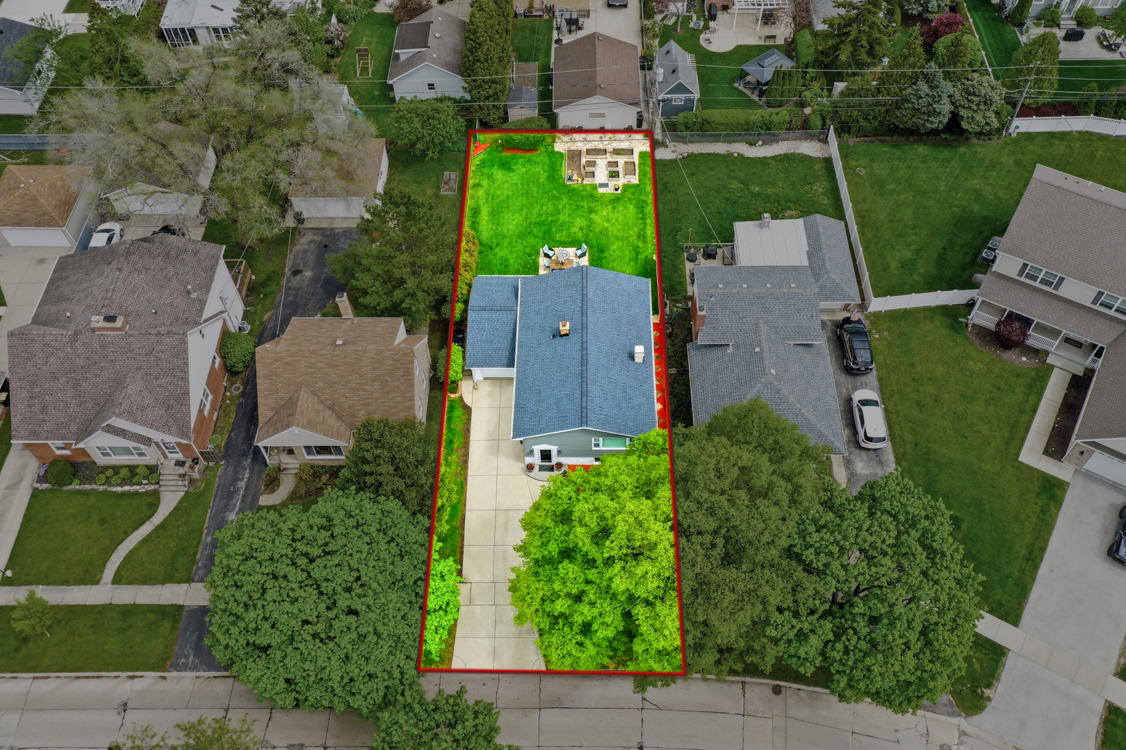 639 N Kaspar Avenue, Arlington Heights, IL 60004